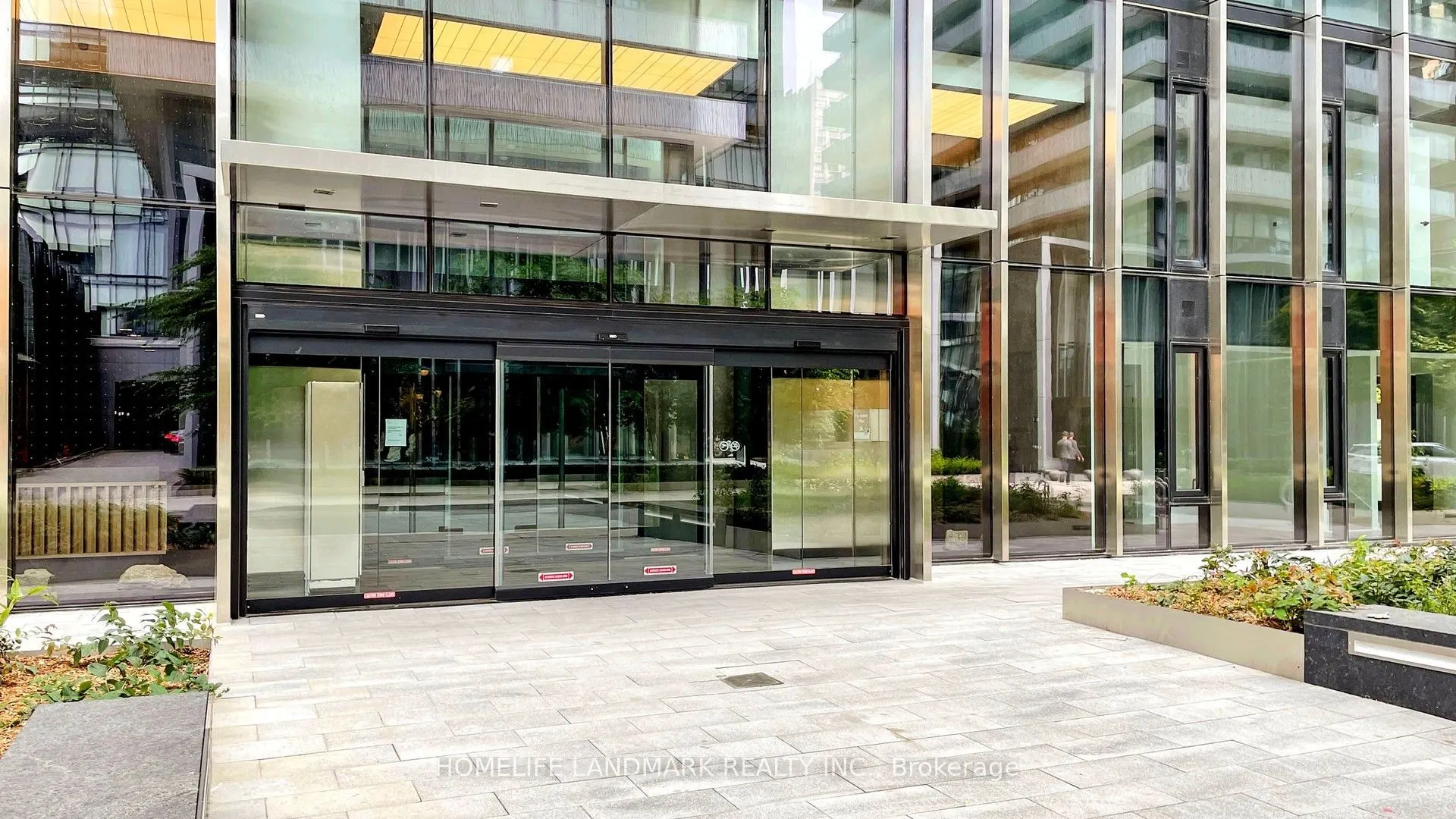 55 Charles Street E #TH05