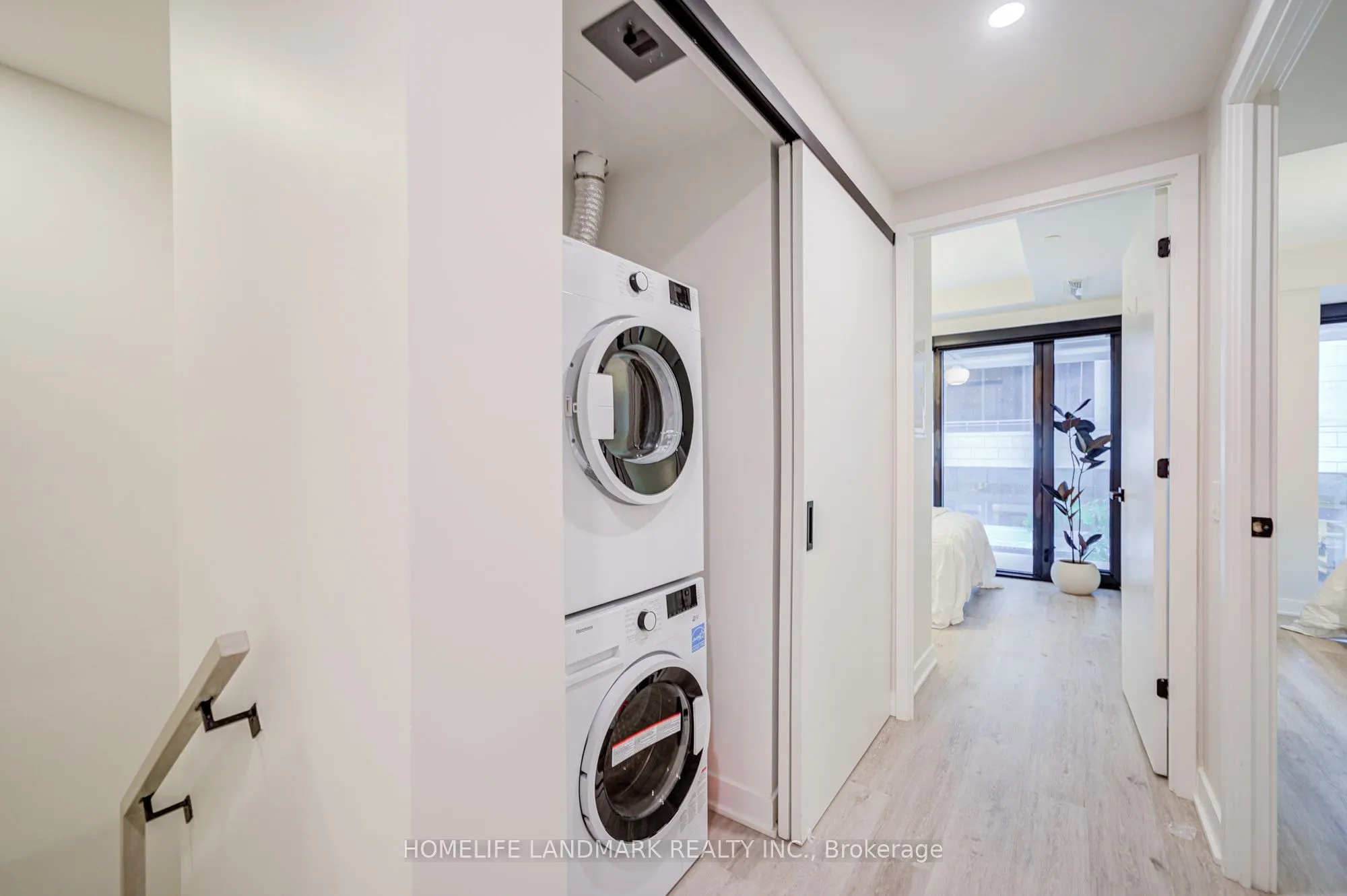 55 Charles Street E #TH05
