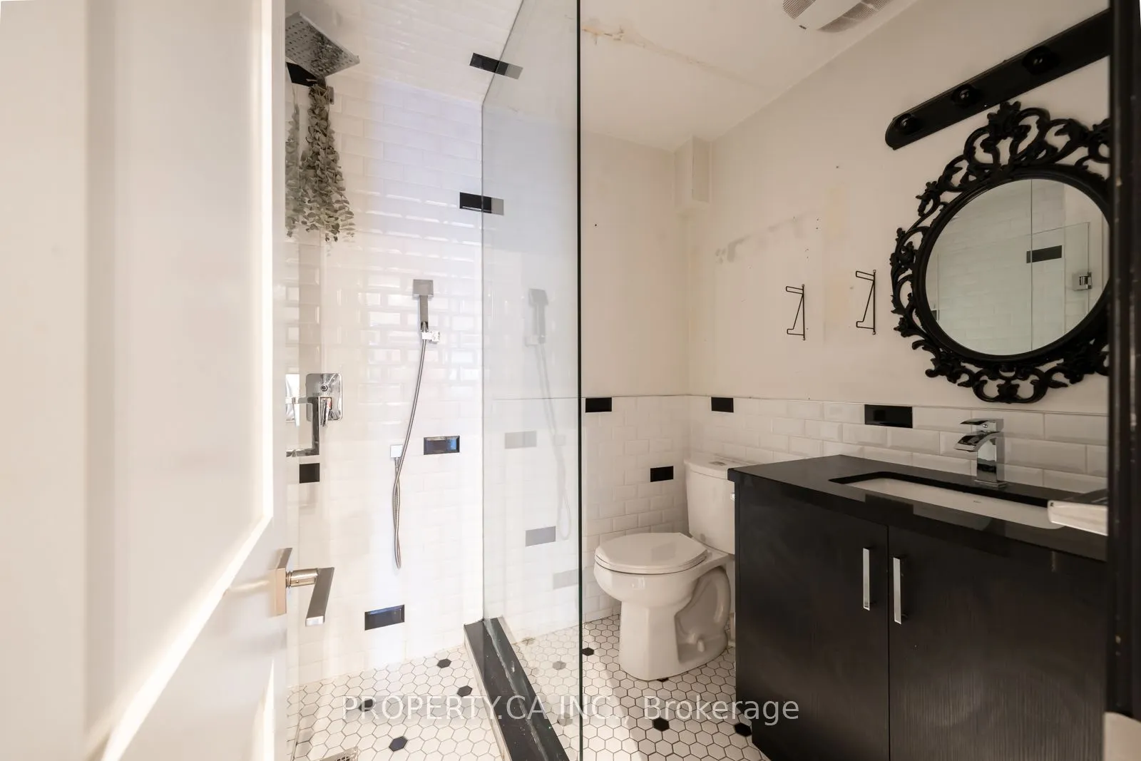960 Queen Street W #3