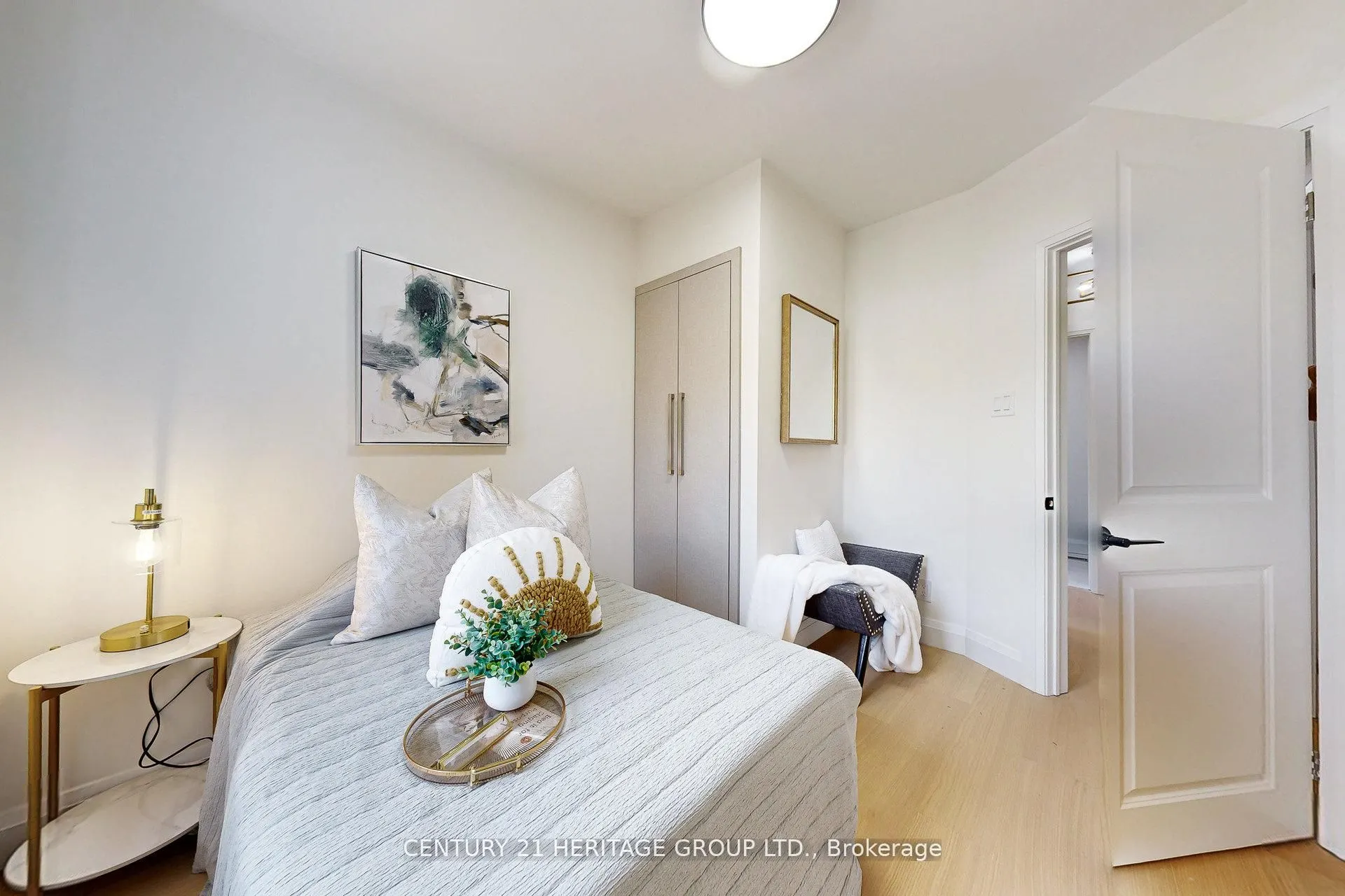 547 Melrose Avenue