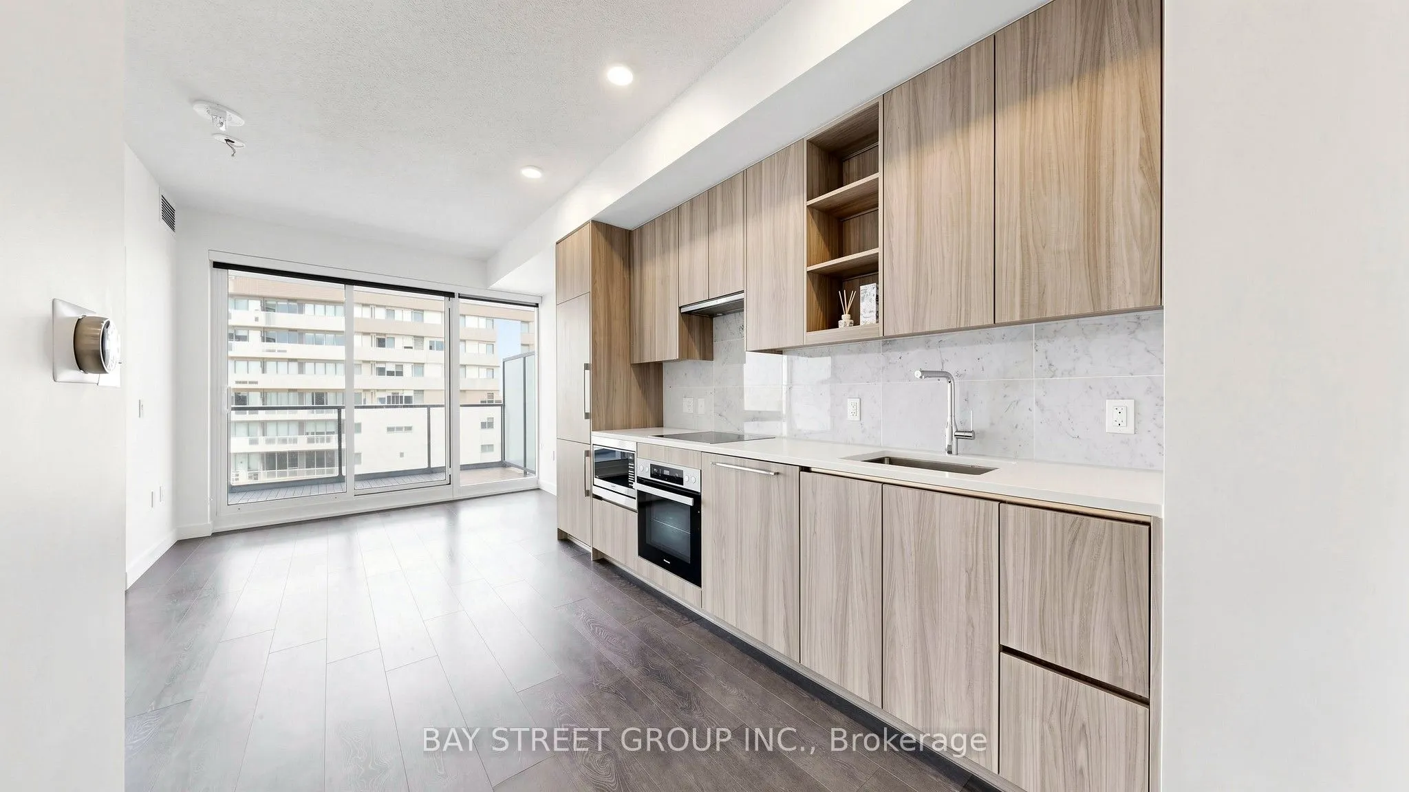 95 McMahon Drive #2515