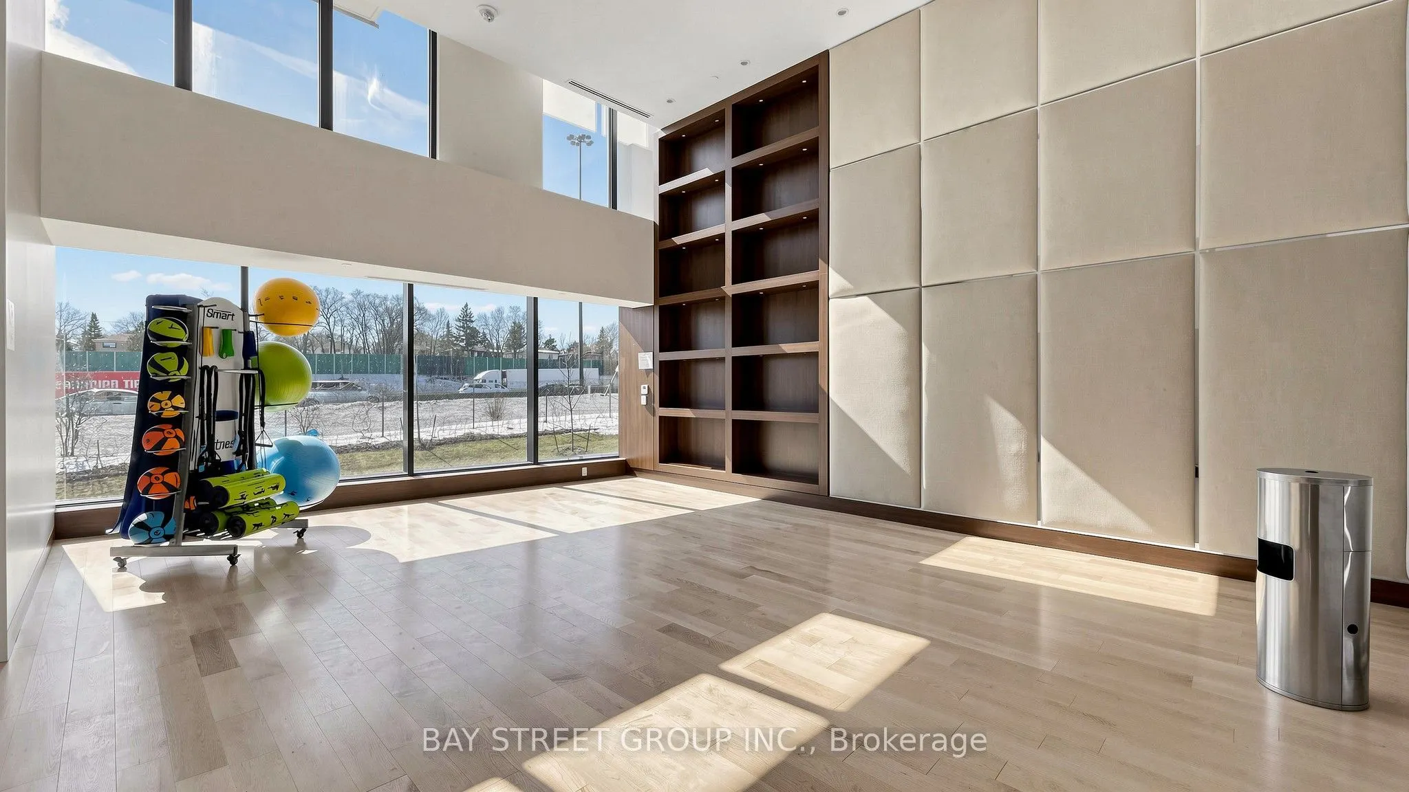 95 McMahon Drive #2515