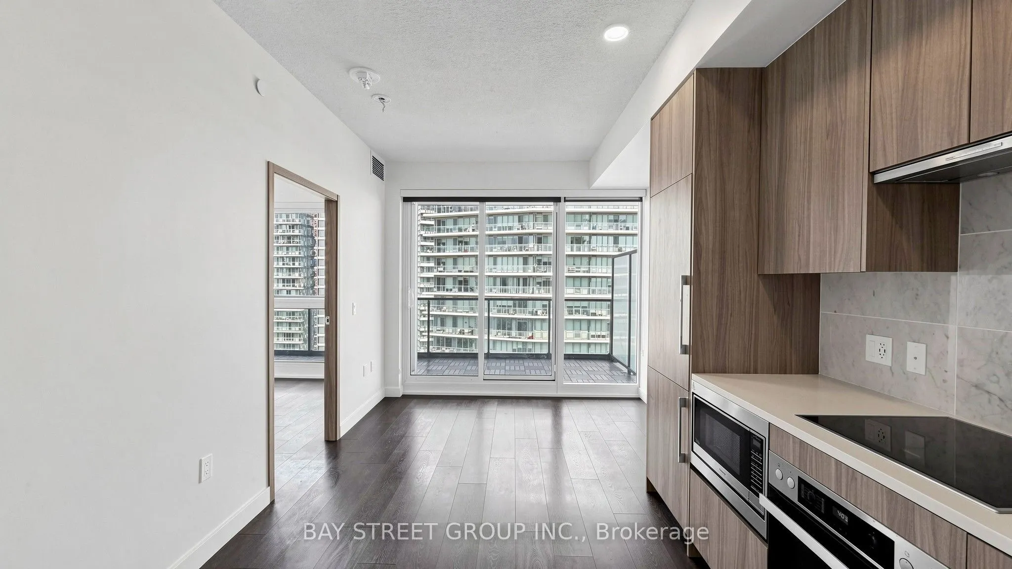 95 McMahon Drive #2515