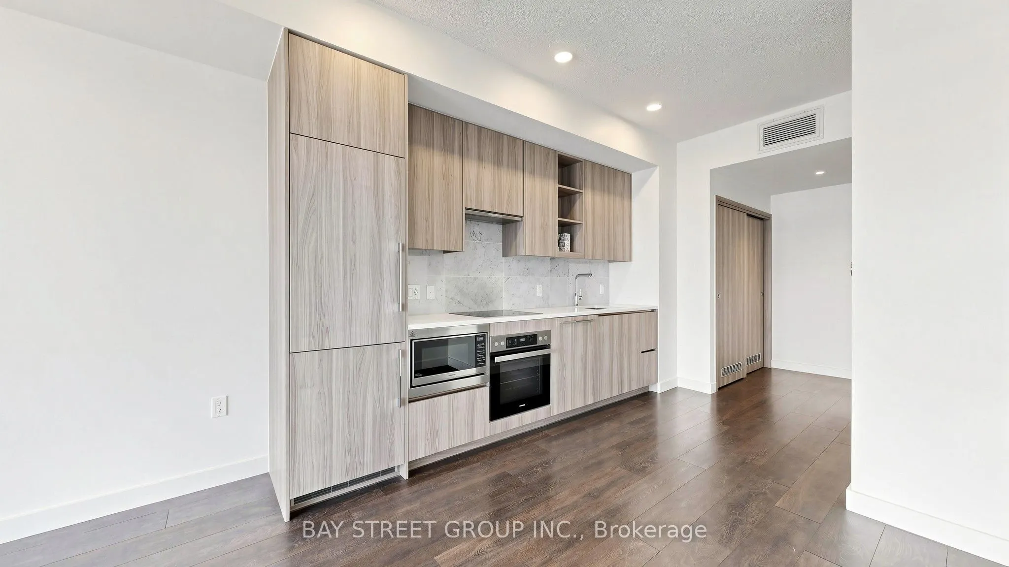 95 McMahon Drive #2515