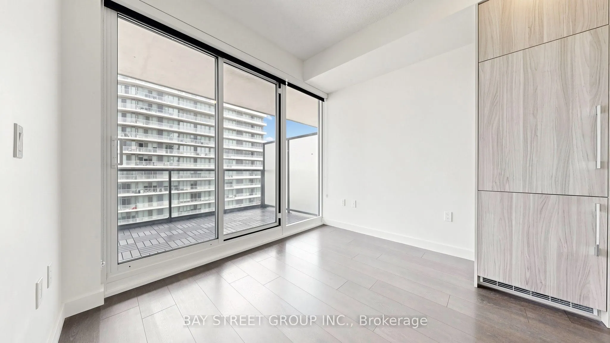95 McMahon Drive #2515
