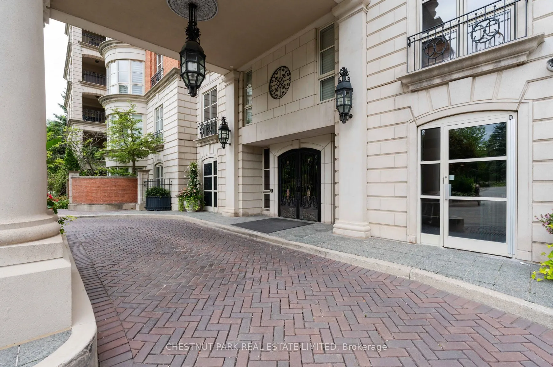 1 Chedington Place #9B