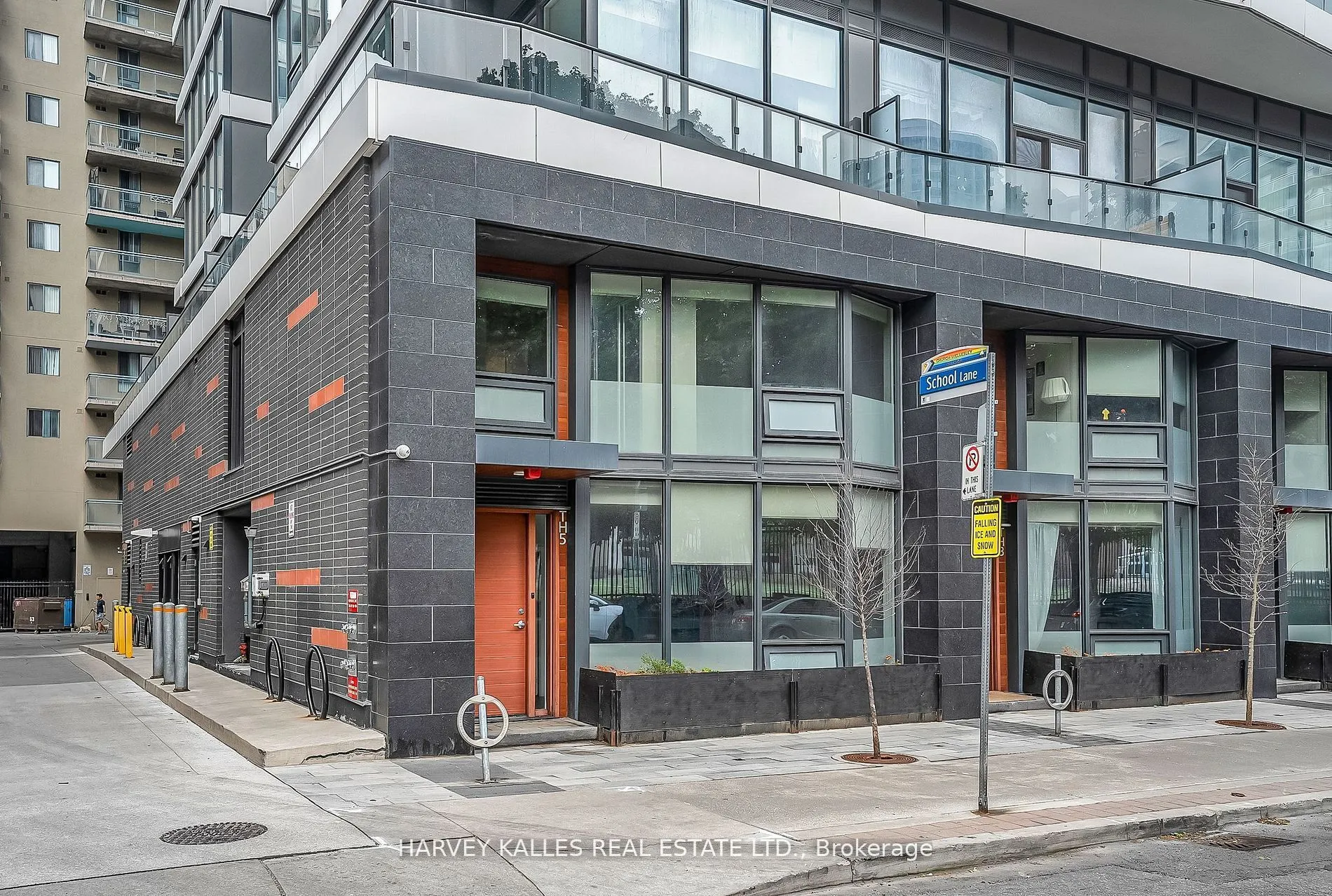 85 Wood Street #TH5