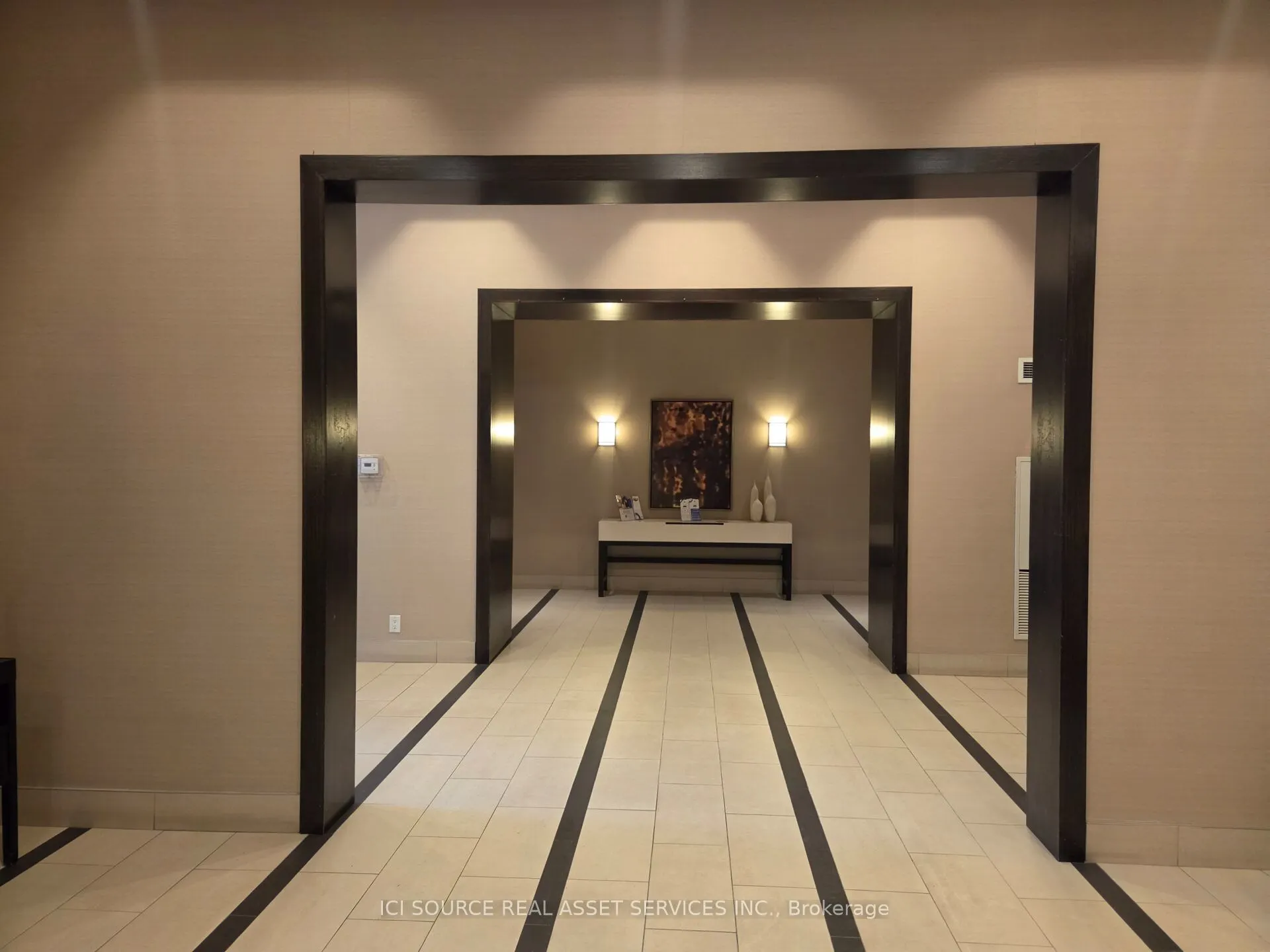 2035 Sheppard Avenue E #221