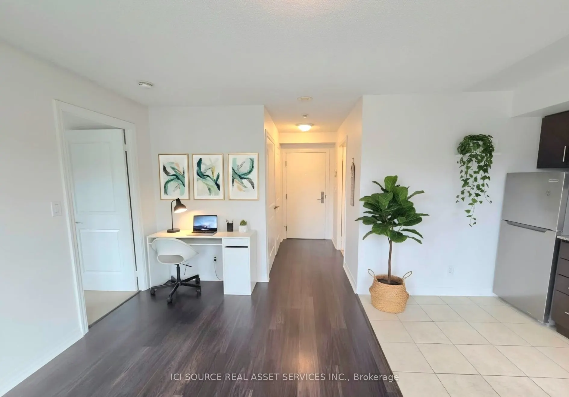 2035 Sheppard Avenue E #221