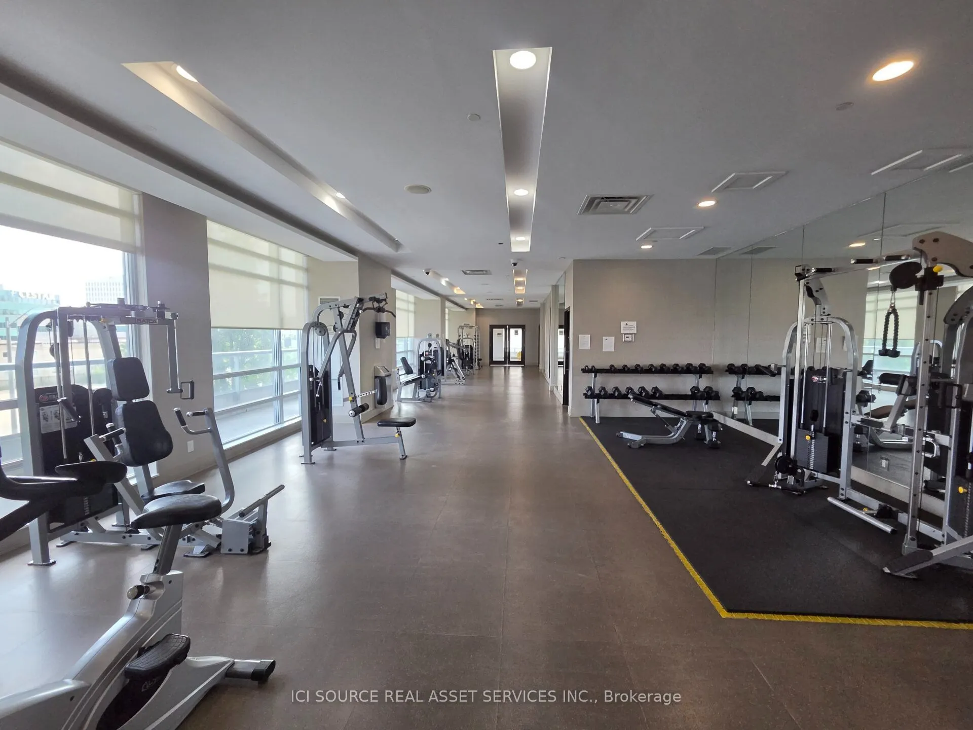 2035 Sheppard Avenue E #221