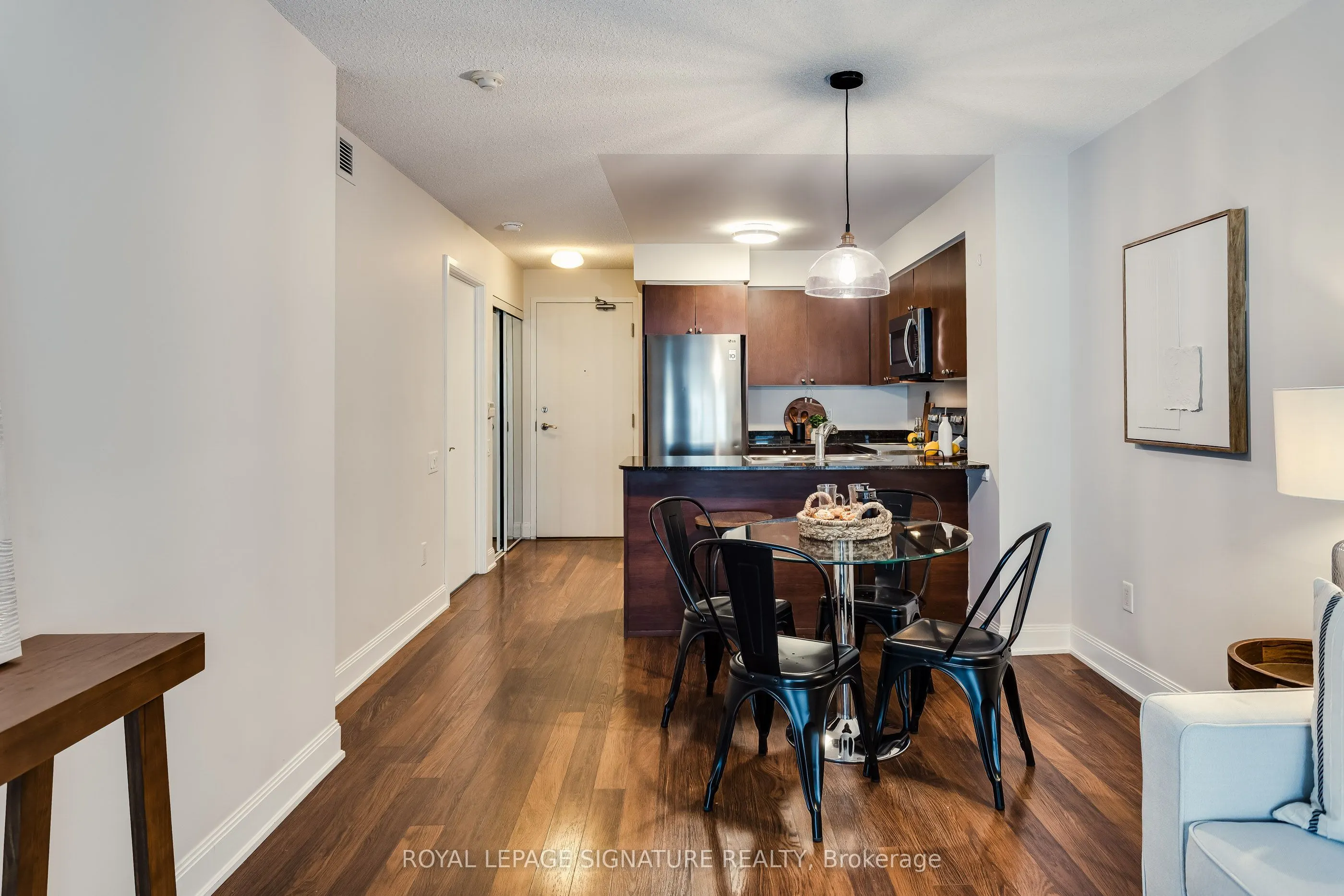 2191 Yonge Street #910