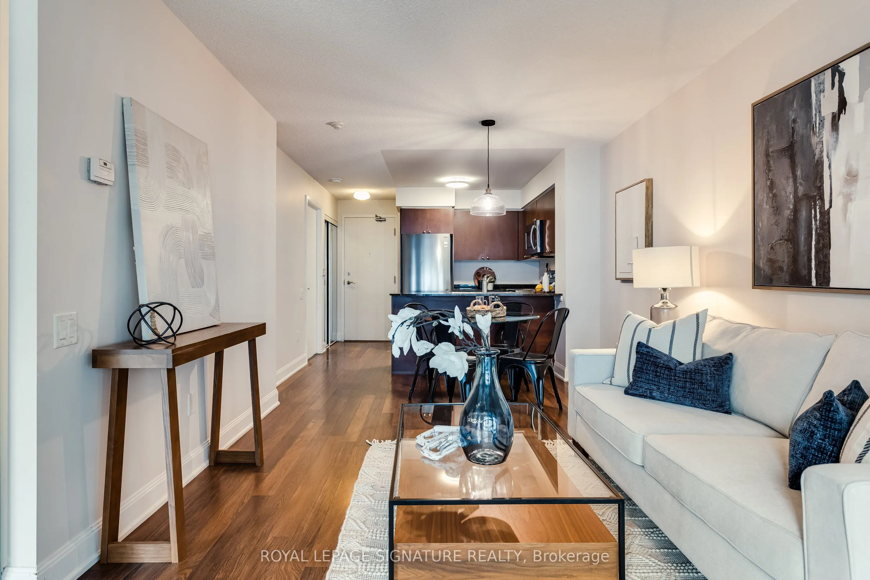 2191 Yonge Street #910