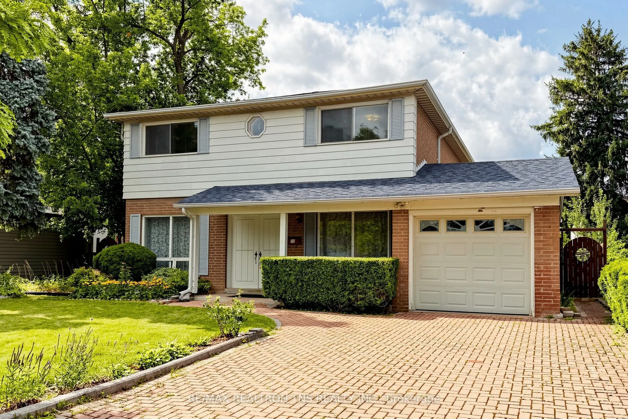 18 Lisburn Crescent