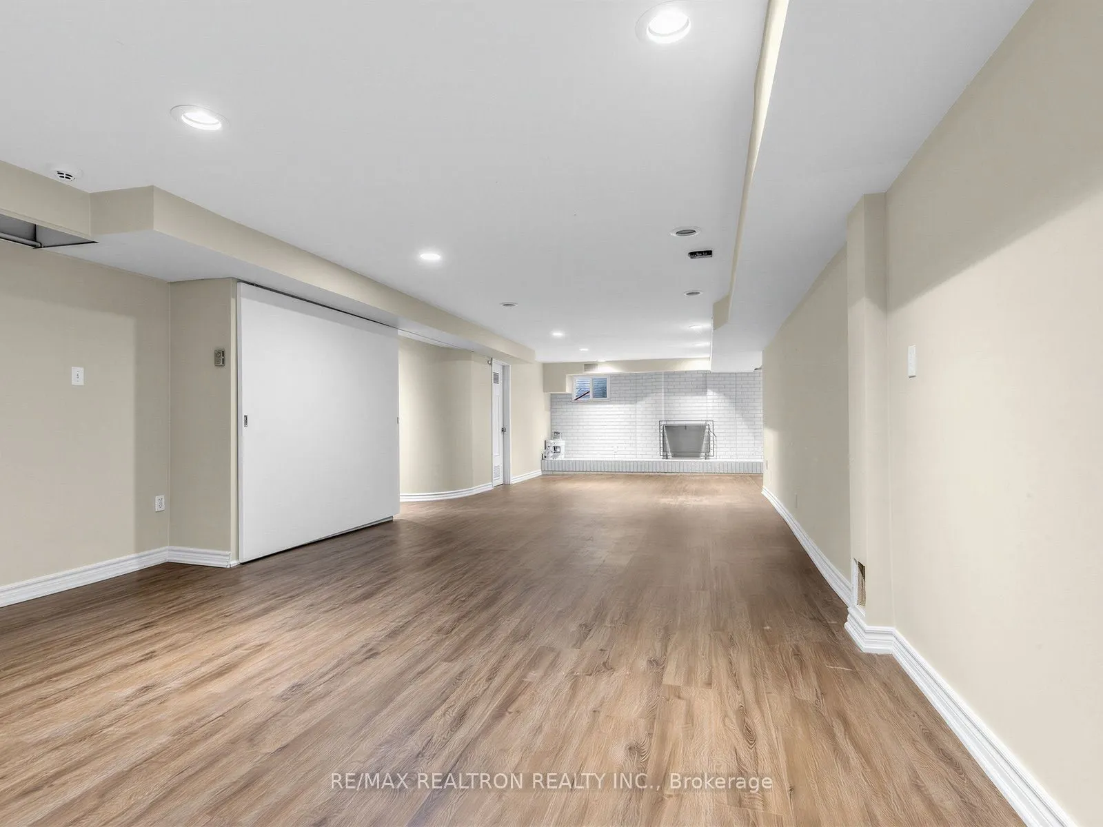 42 Apollo Drive