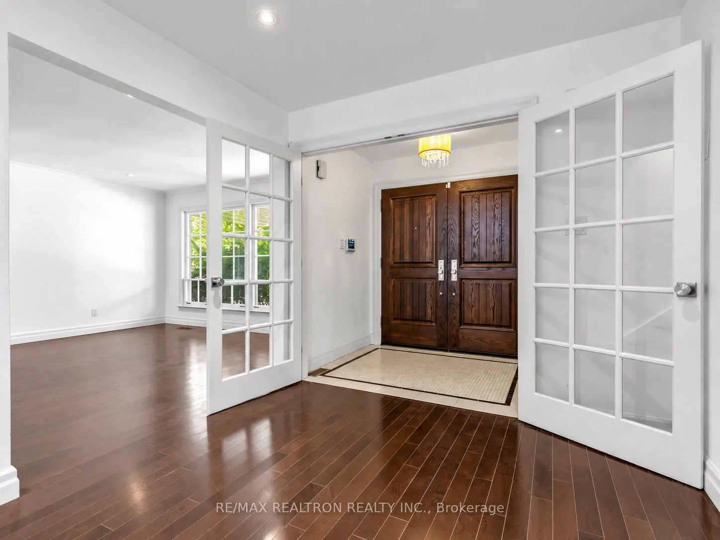 42 Apollo Drive