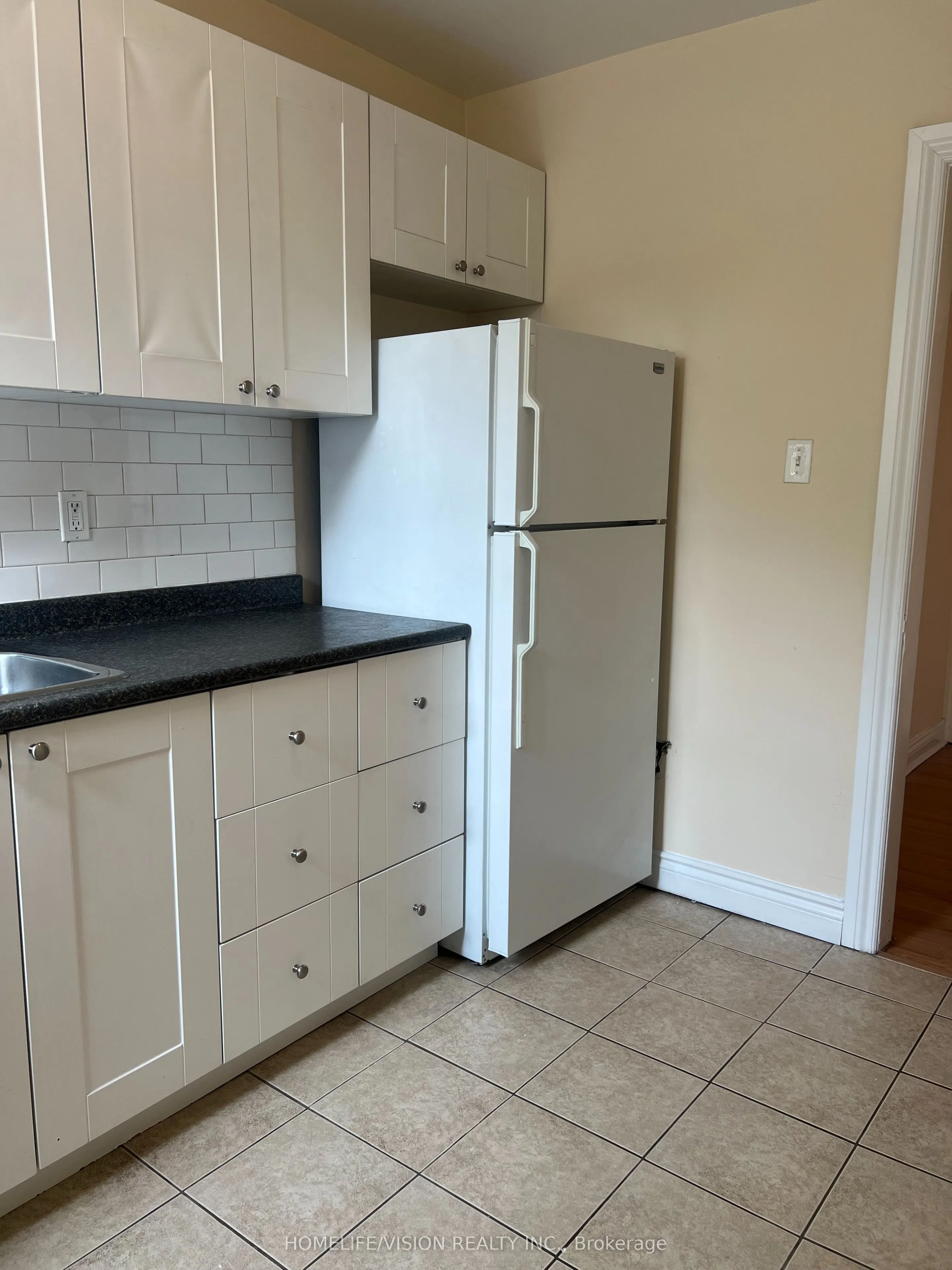 788 Eglinton Avenue E #1