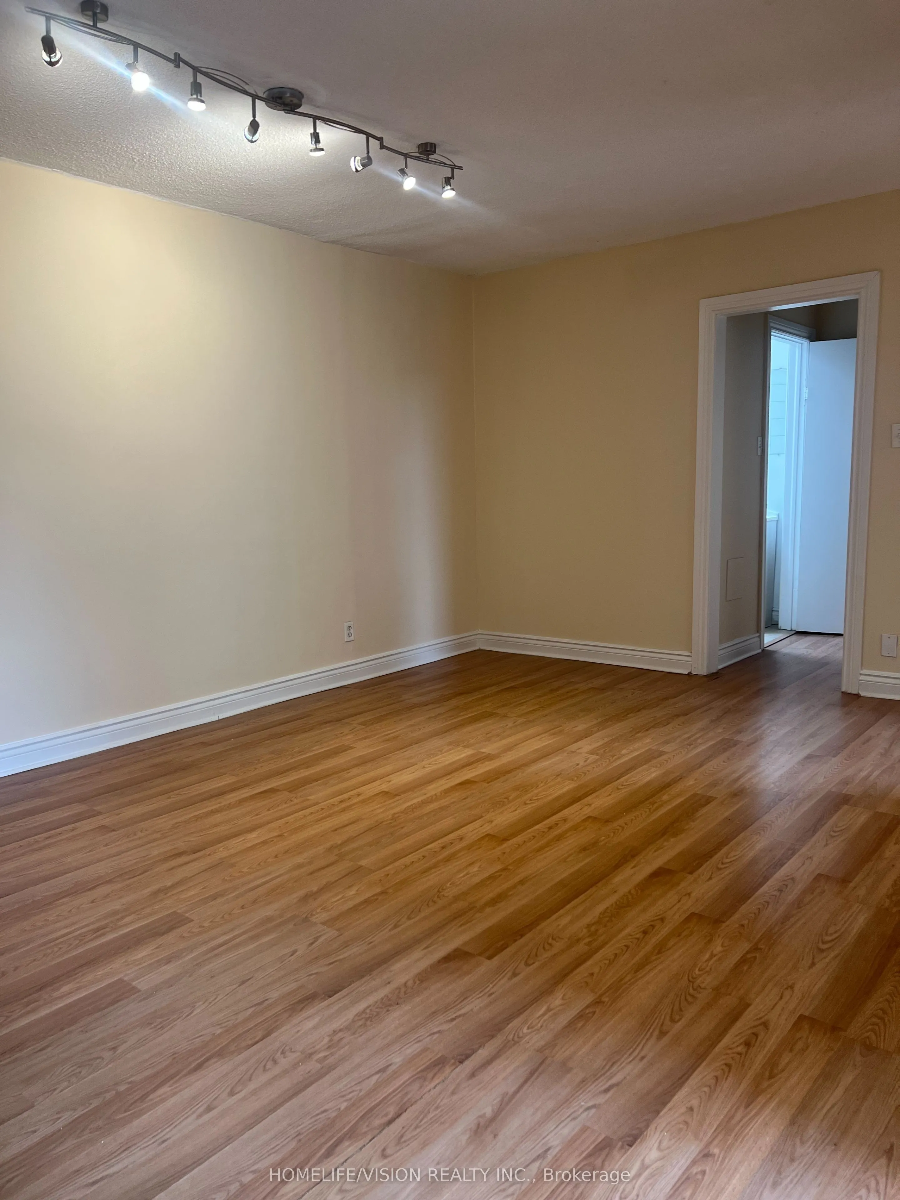 788 Eglinton Avenue E #1