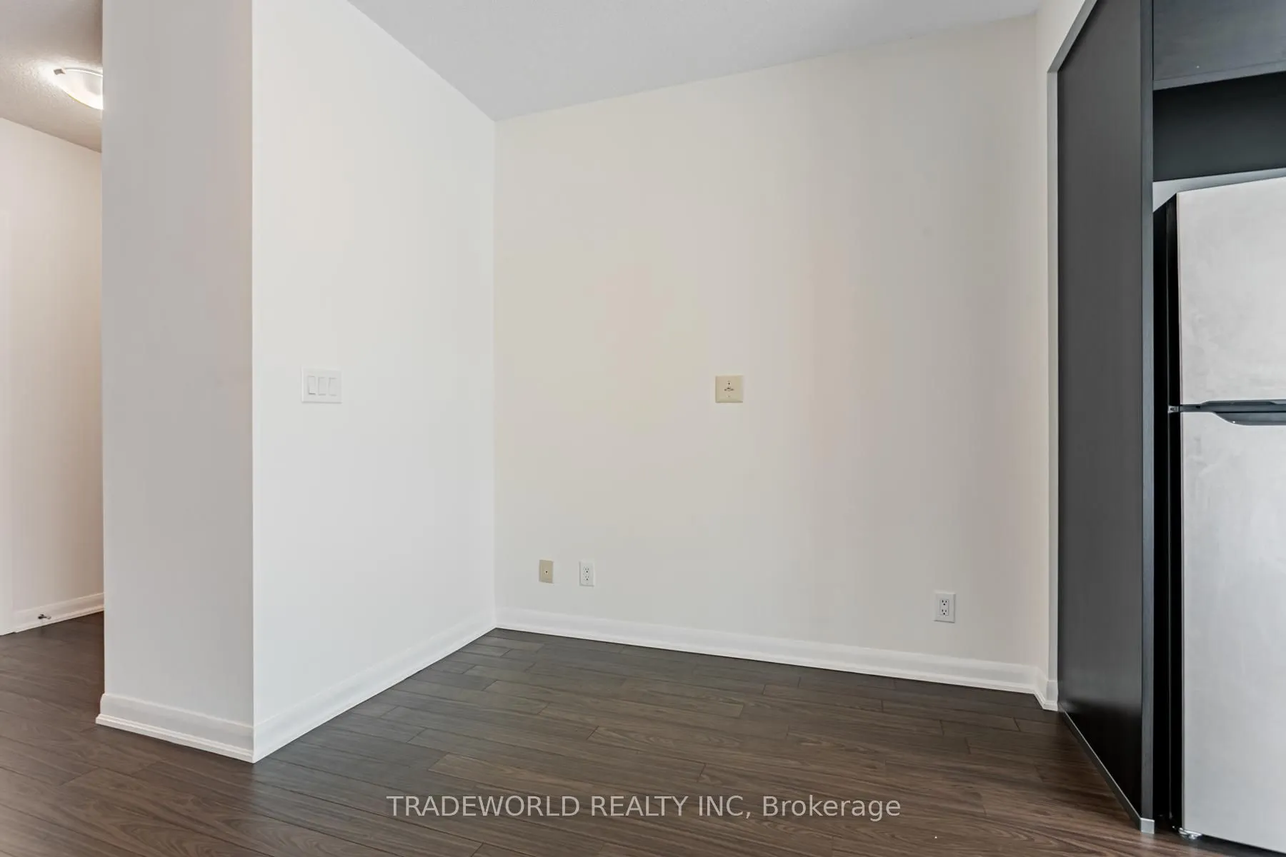205 Frederick Street #909