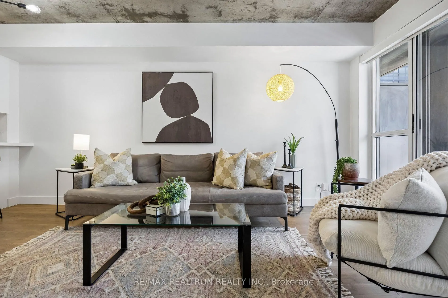1005 King Street W #512