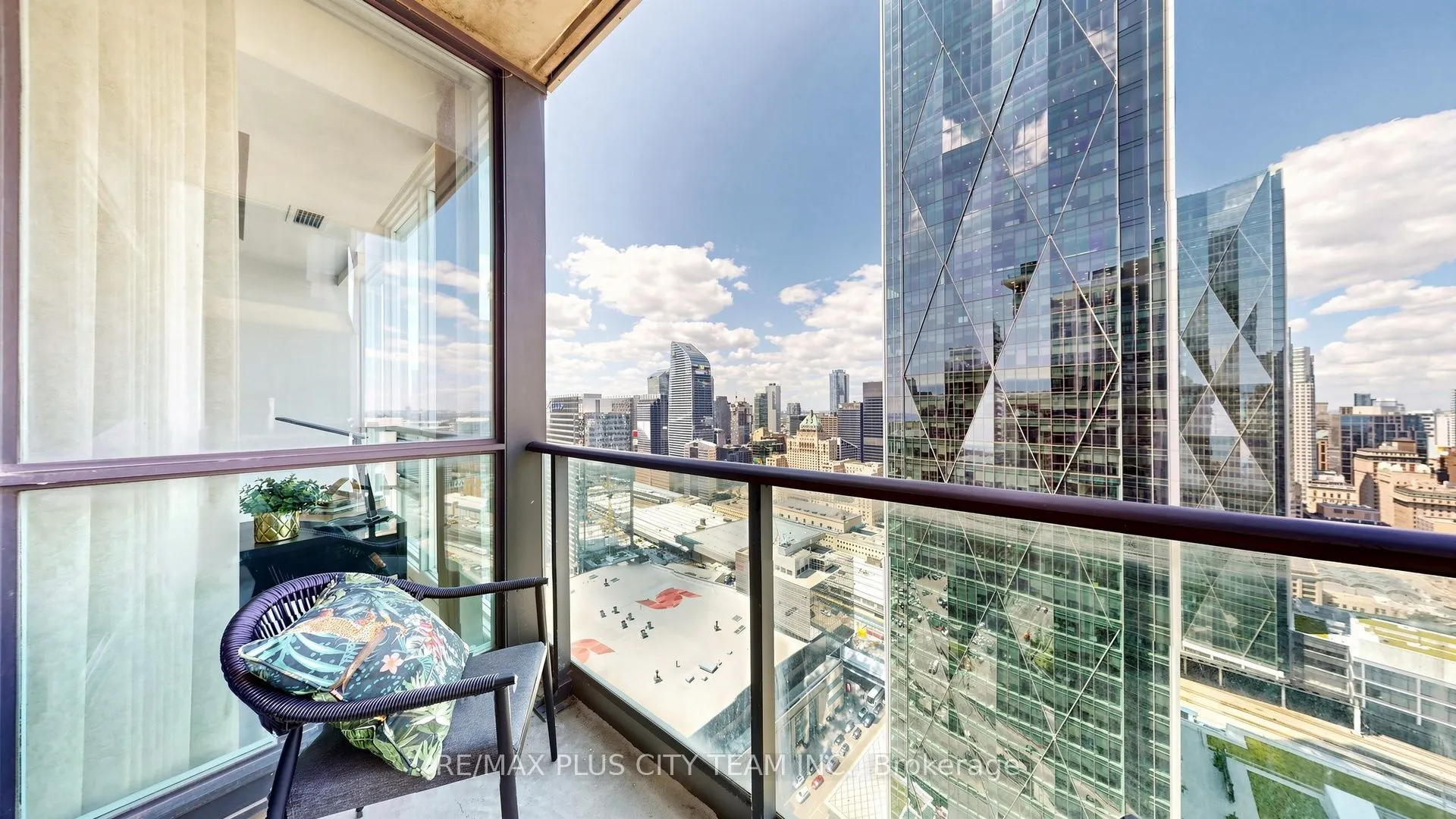 16 Harbour Street #4302