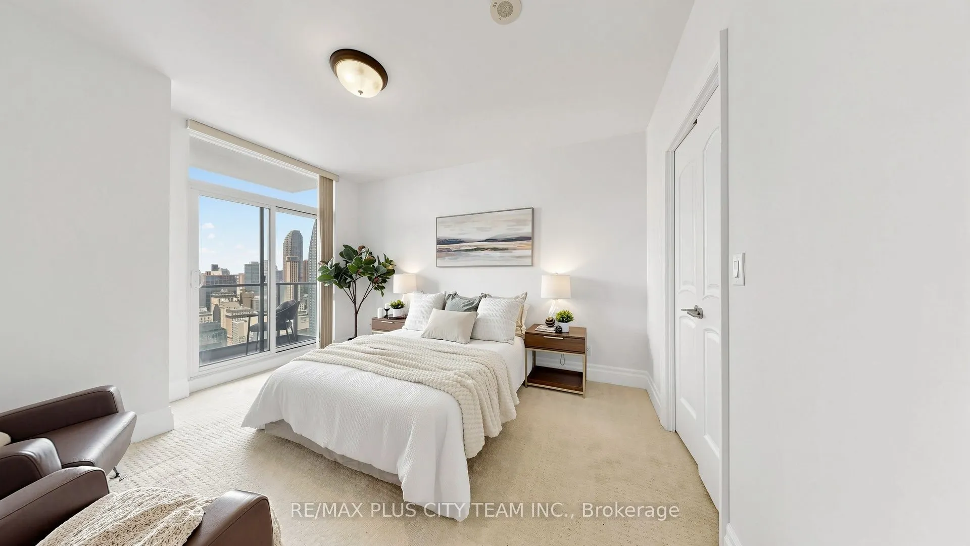 16 Harbour Street #4302