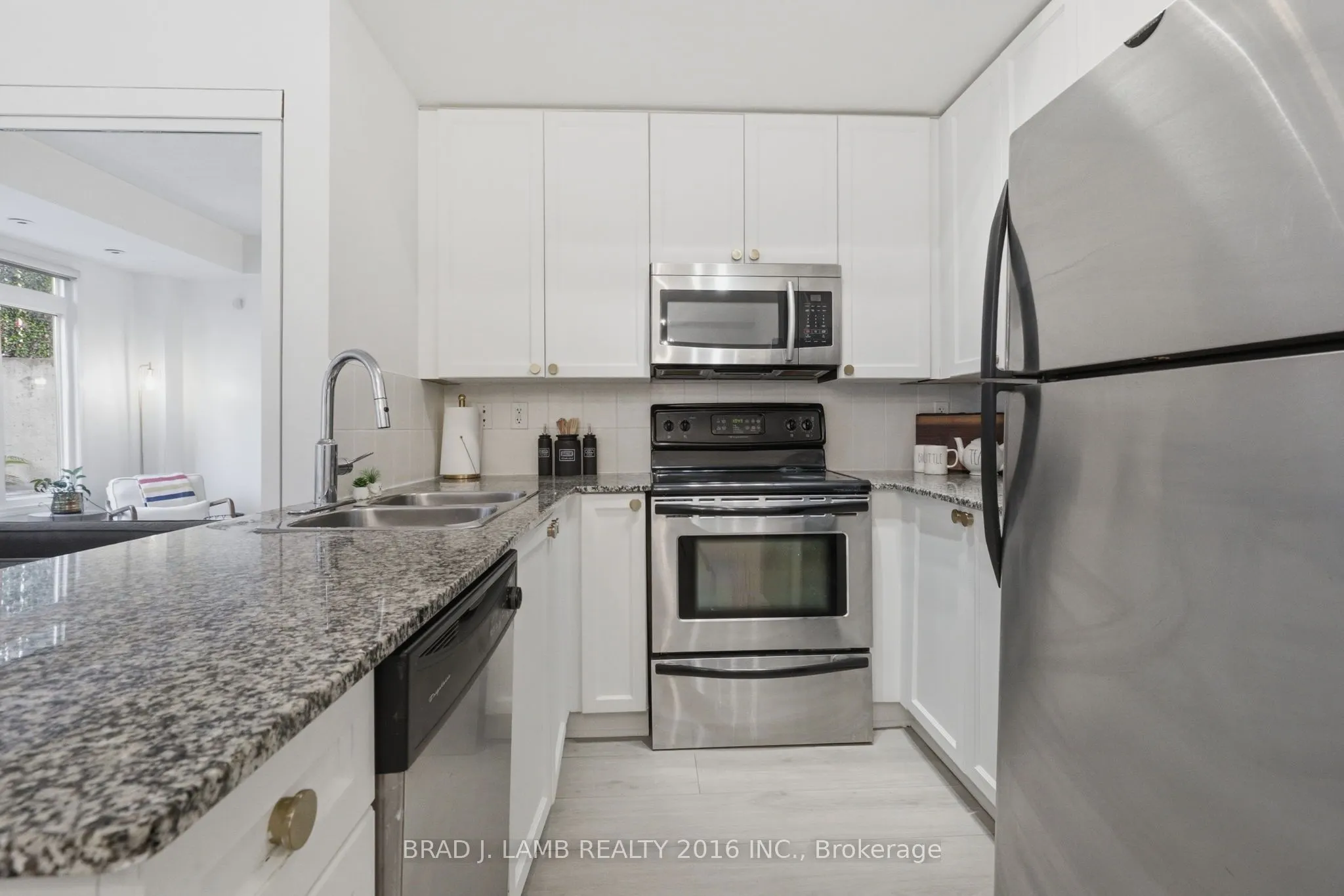 80 Carr Street #29