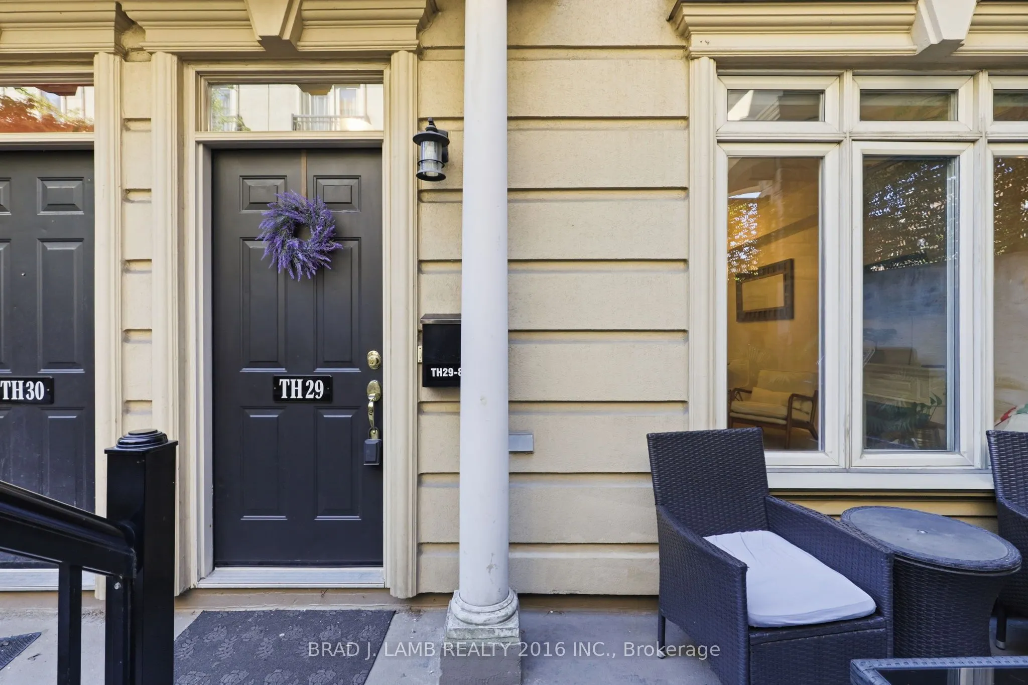 80 Carr Street #29