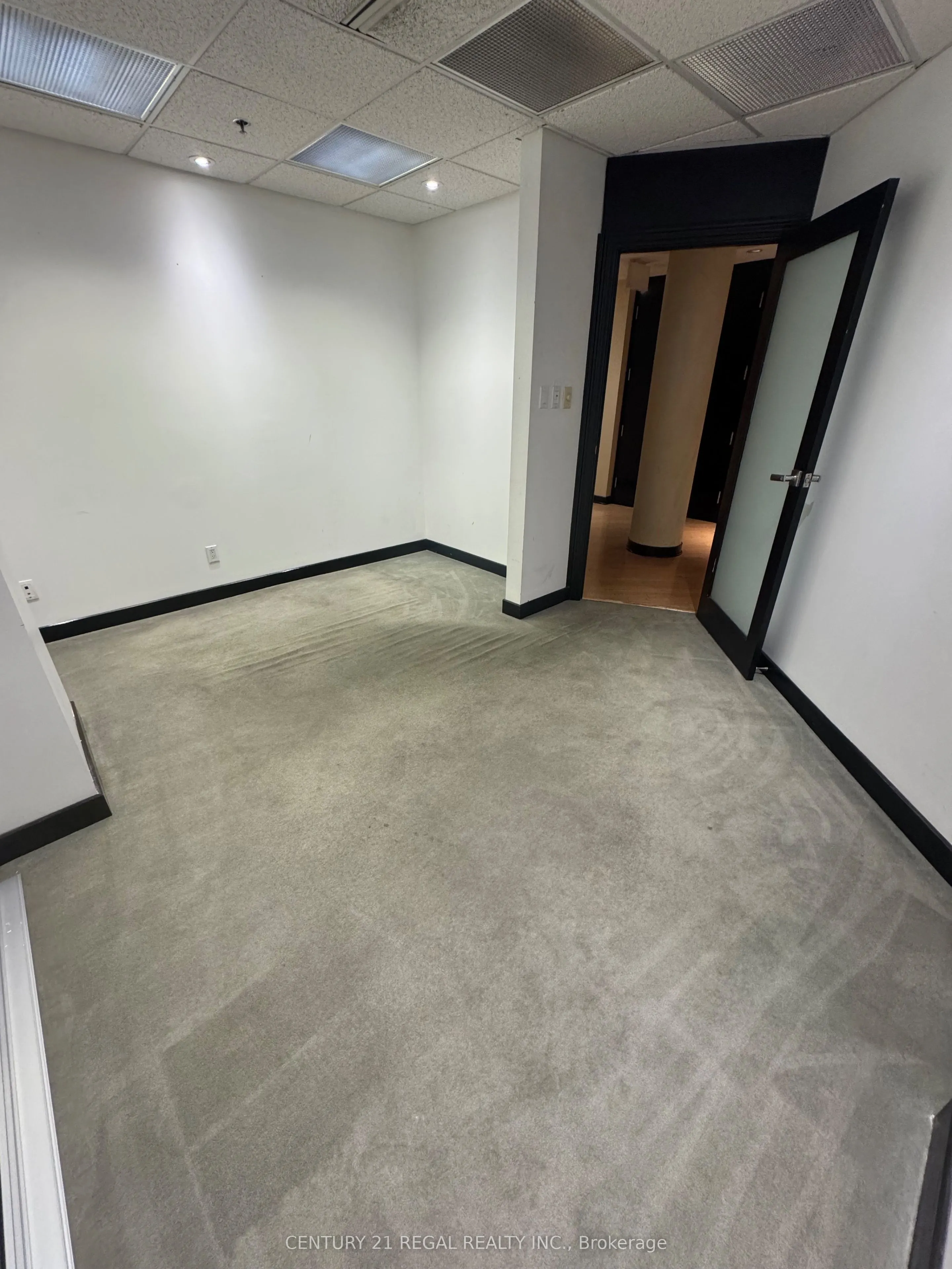 622 College Street #200