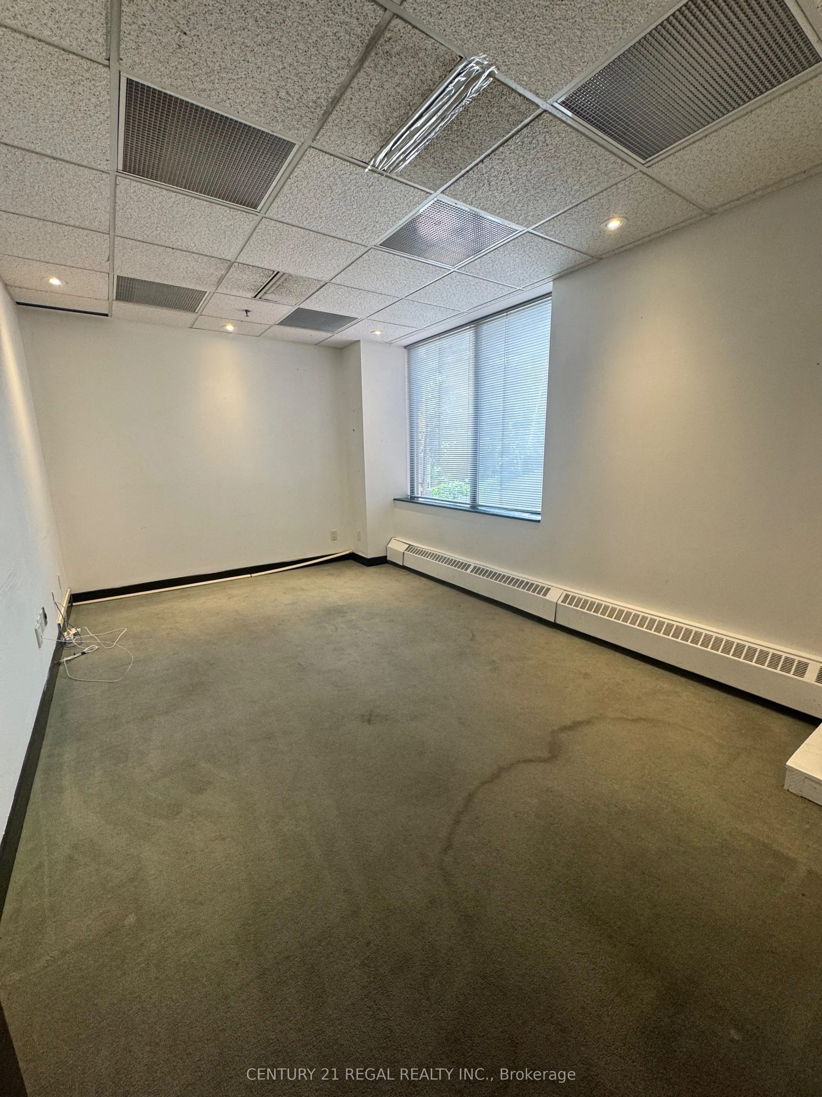 622 College Street #200