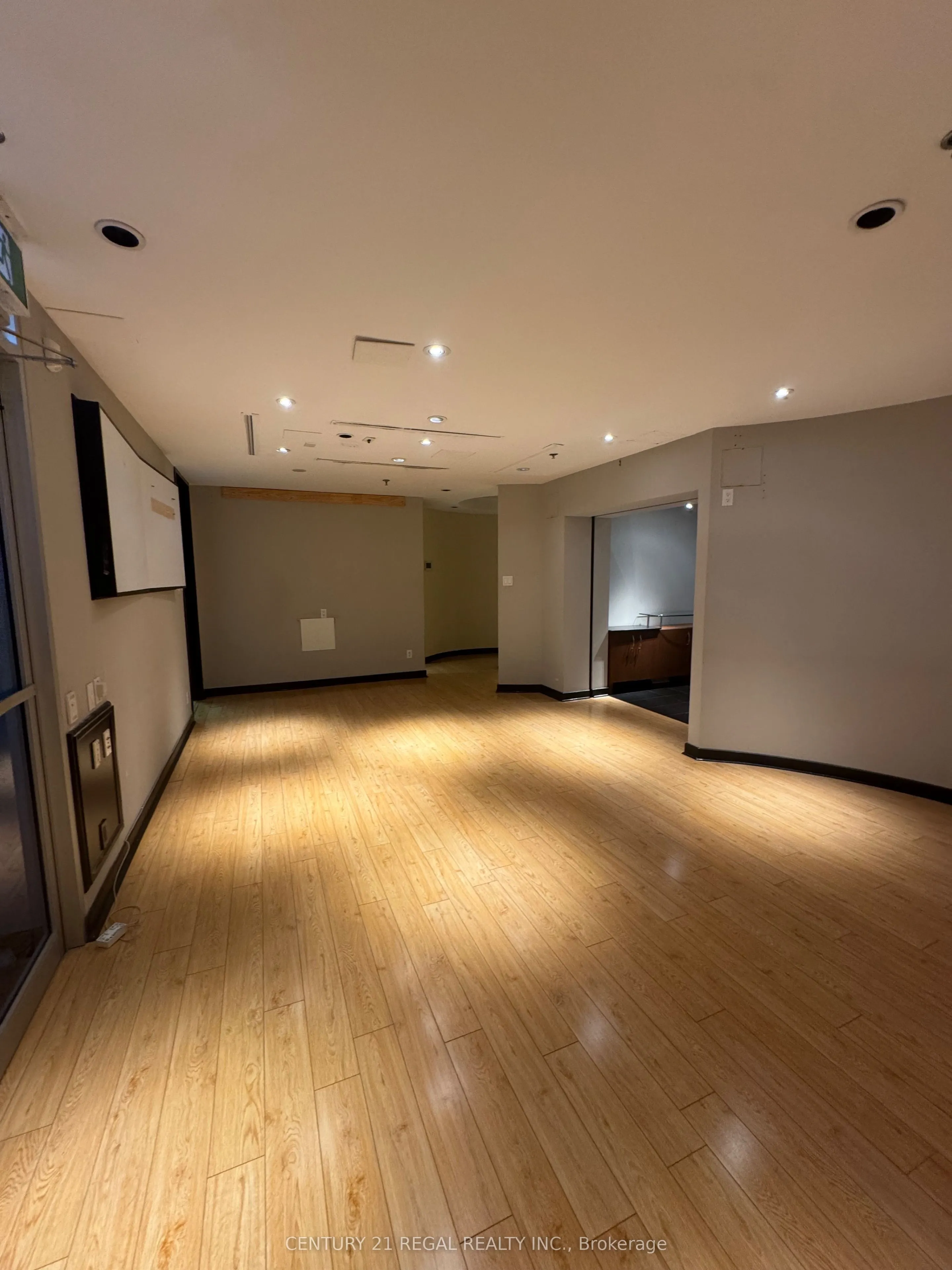 622 College Street #200