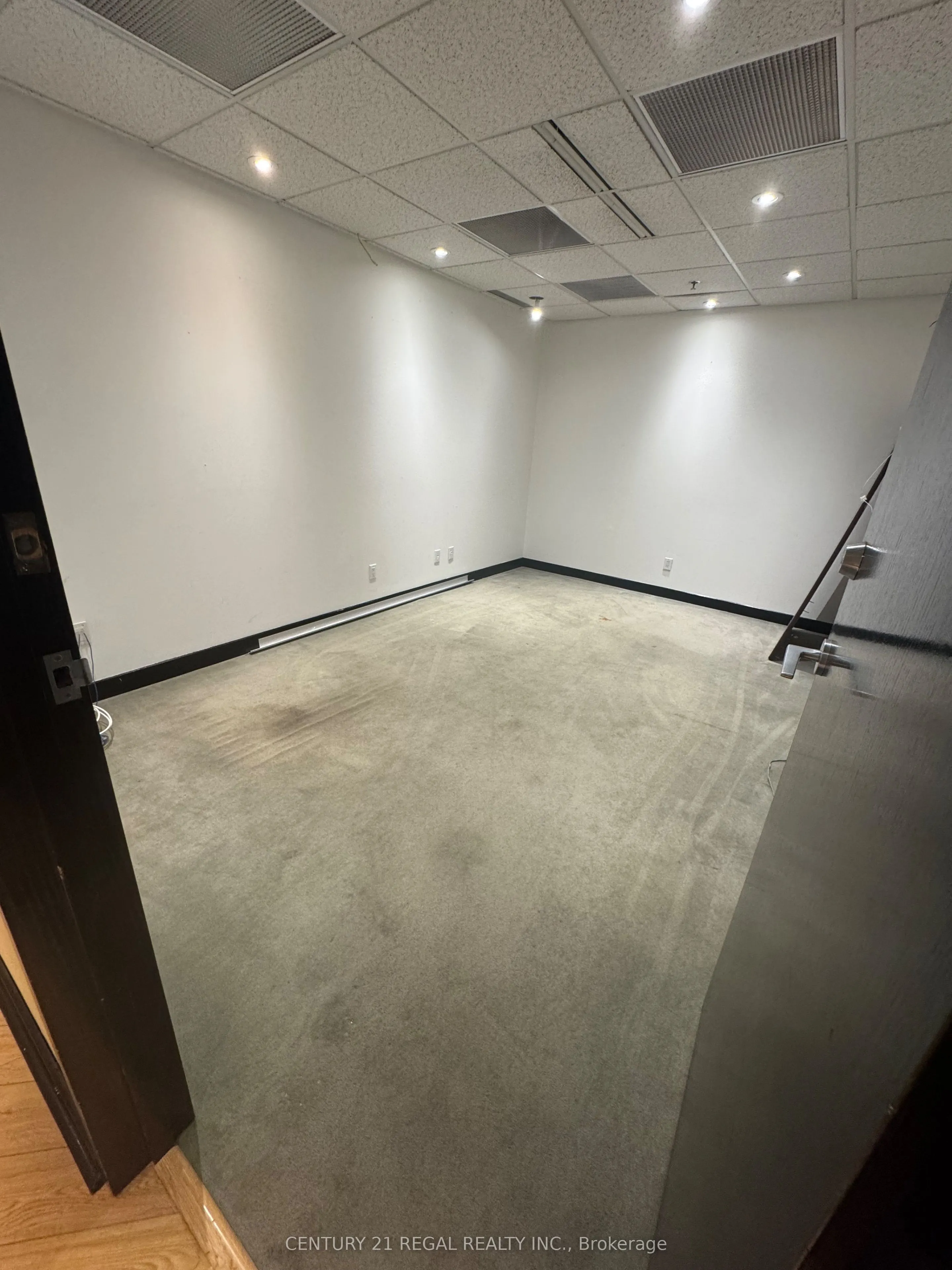 622 College Street #200