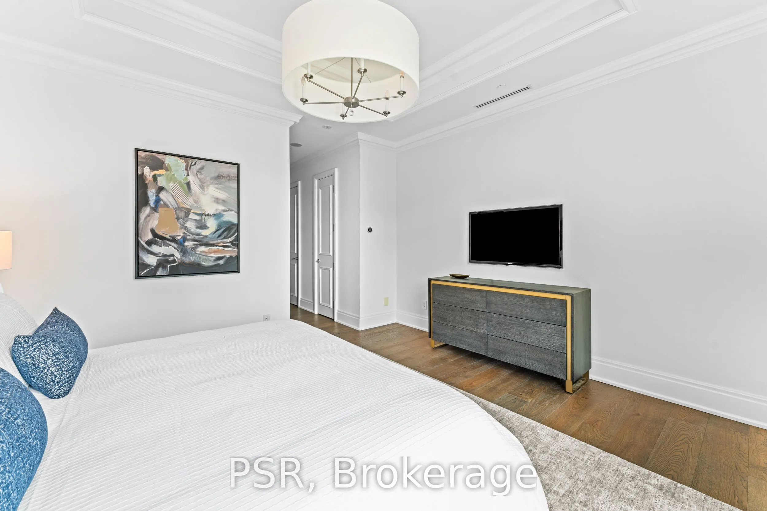 311 Bay Street #4804