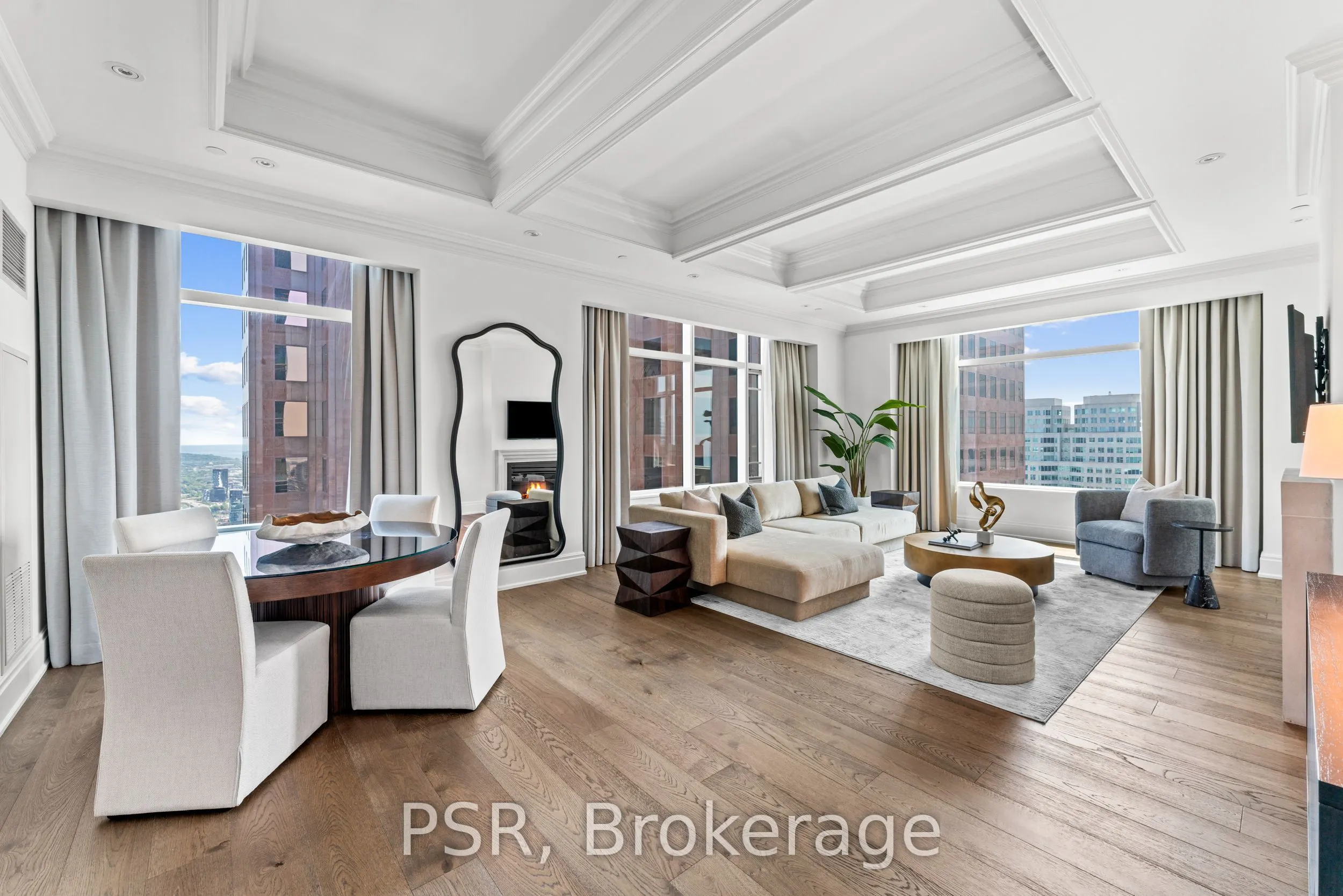 311 Bay Street #4804