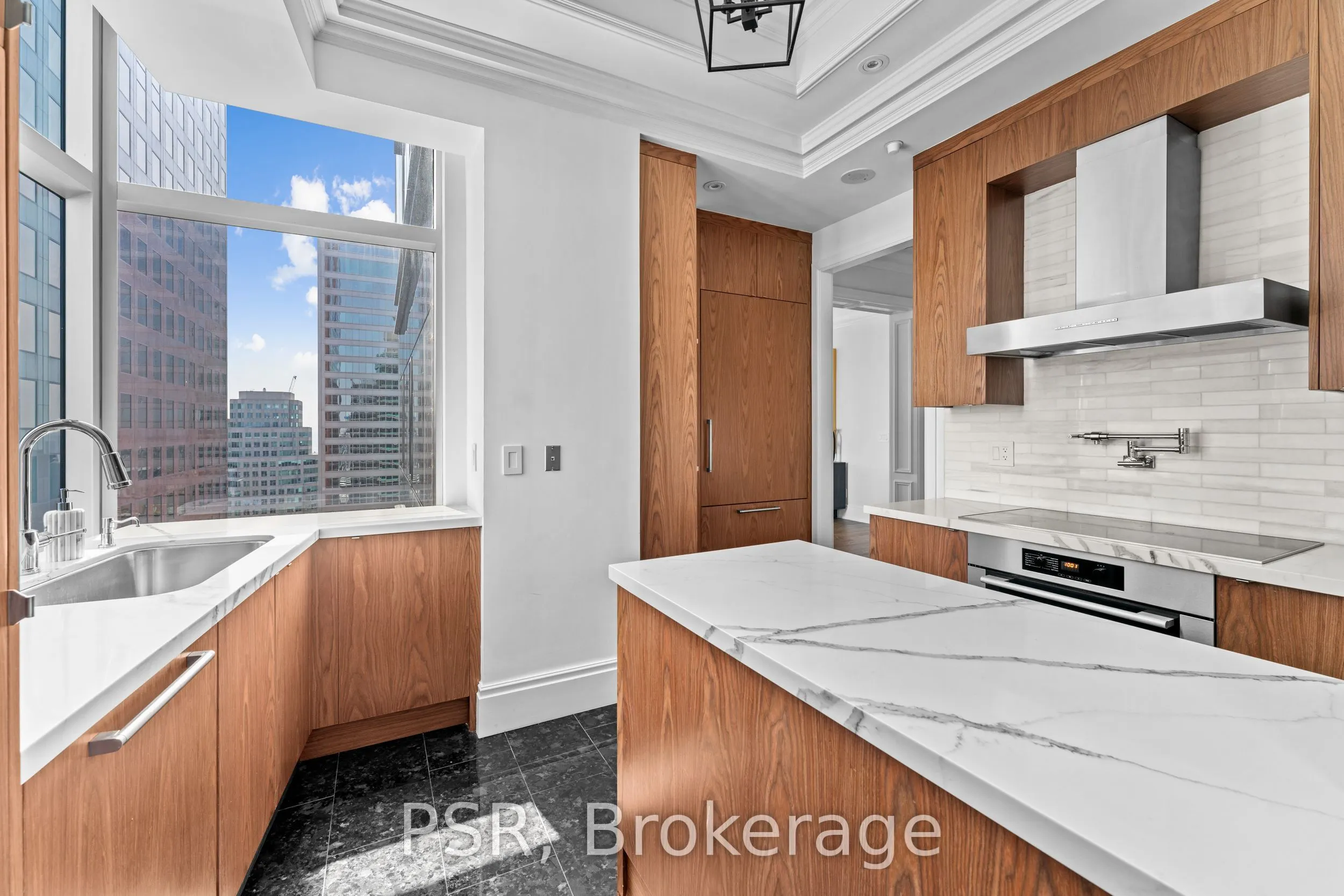 311 Bay Street #4804