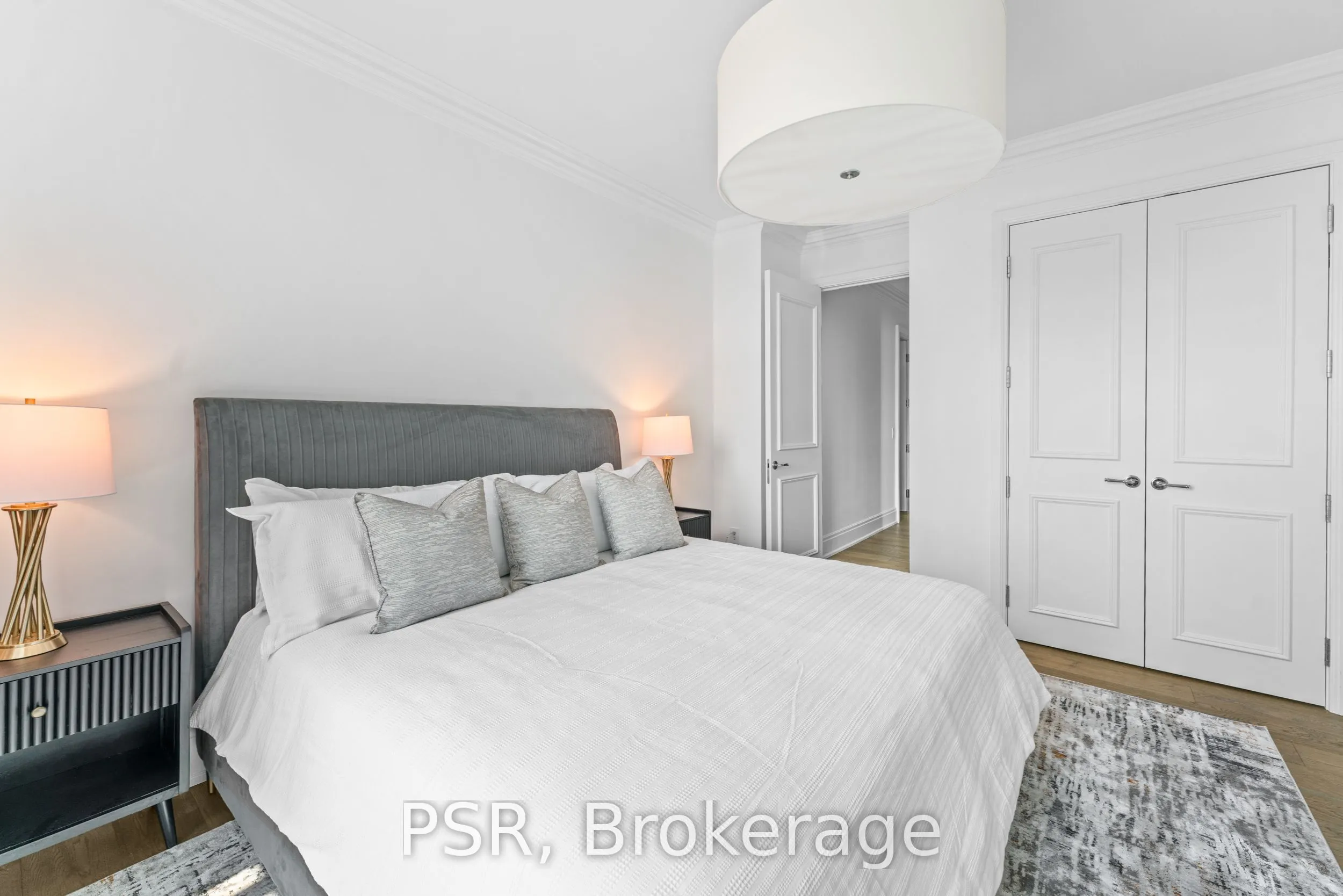311 Bay Street #4804