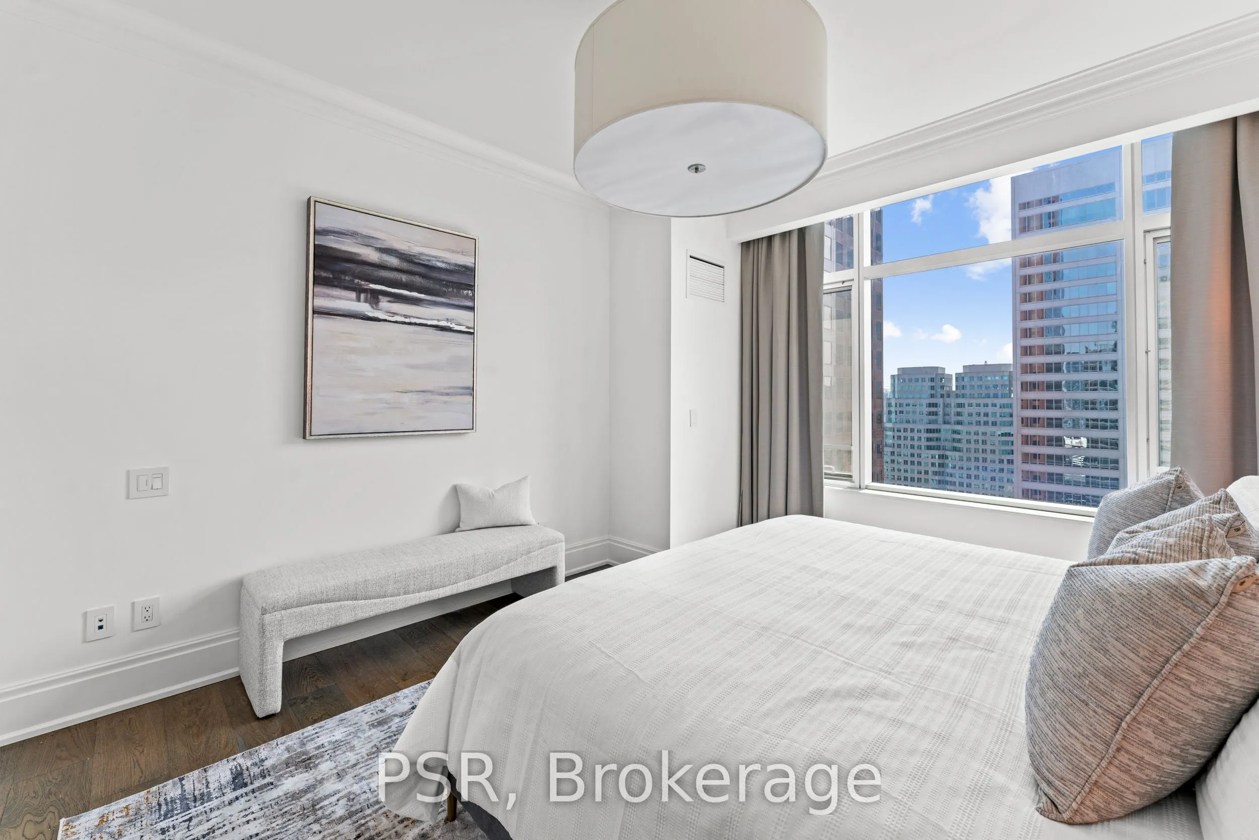 311 Bay Street #4804