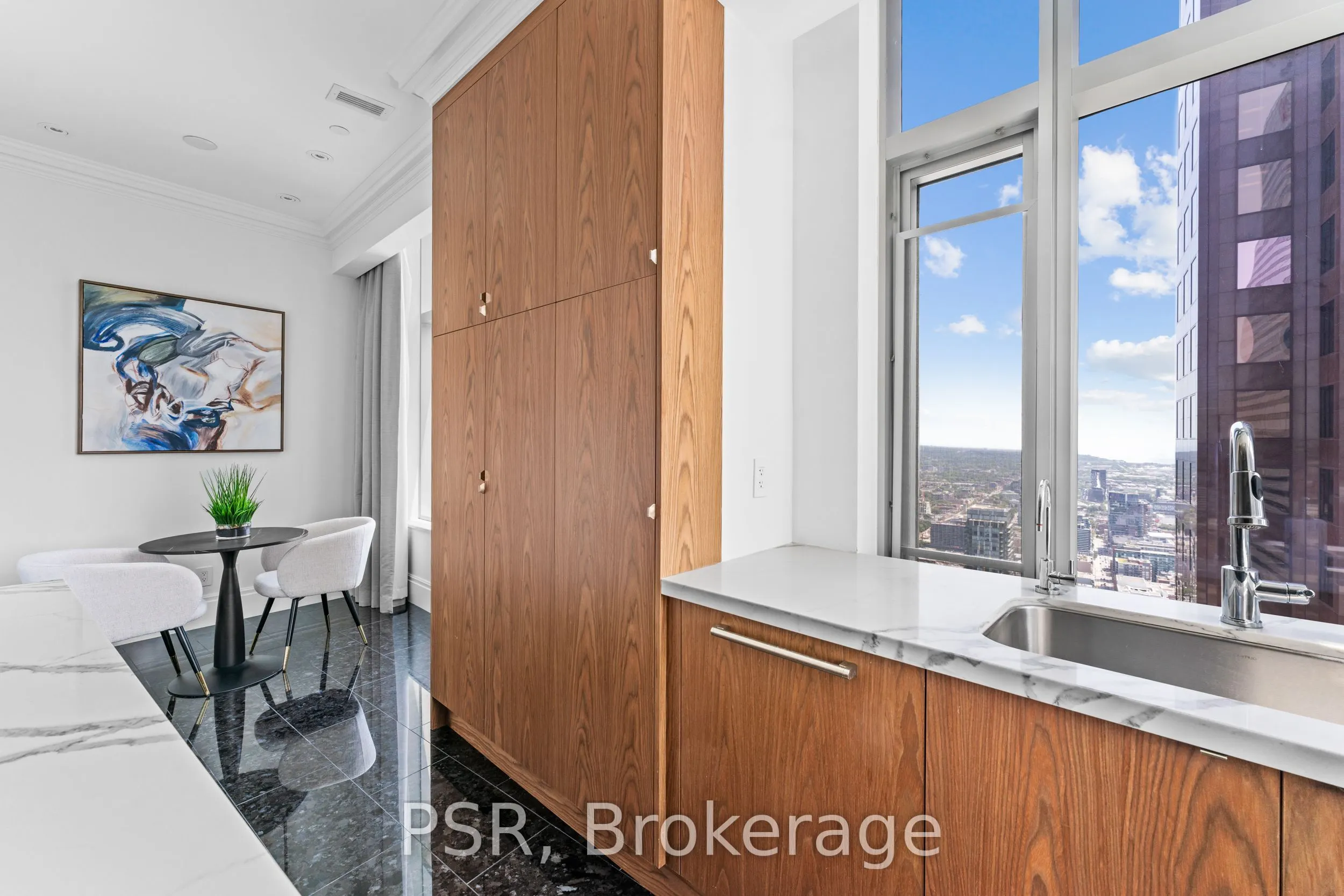 311 Bay Street #4804
