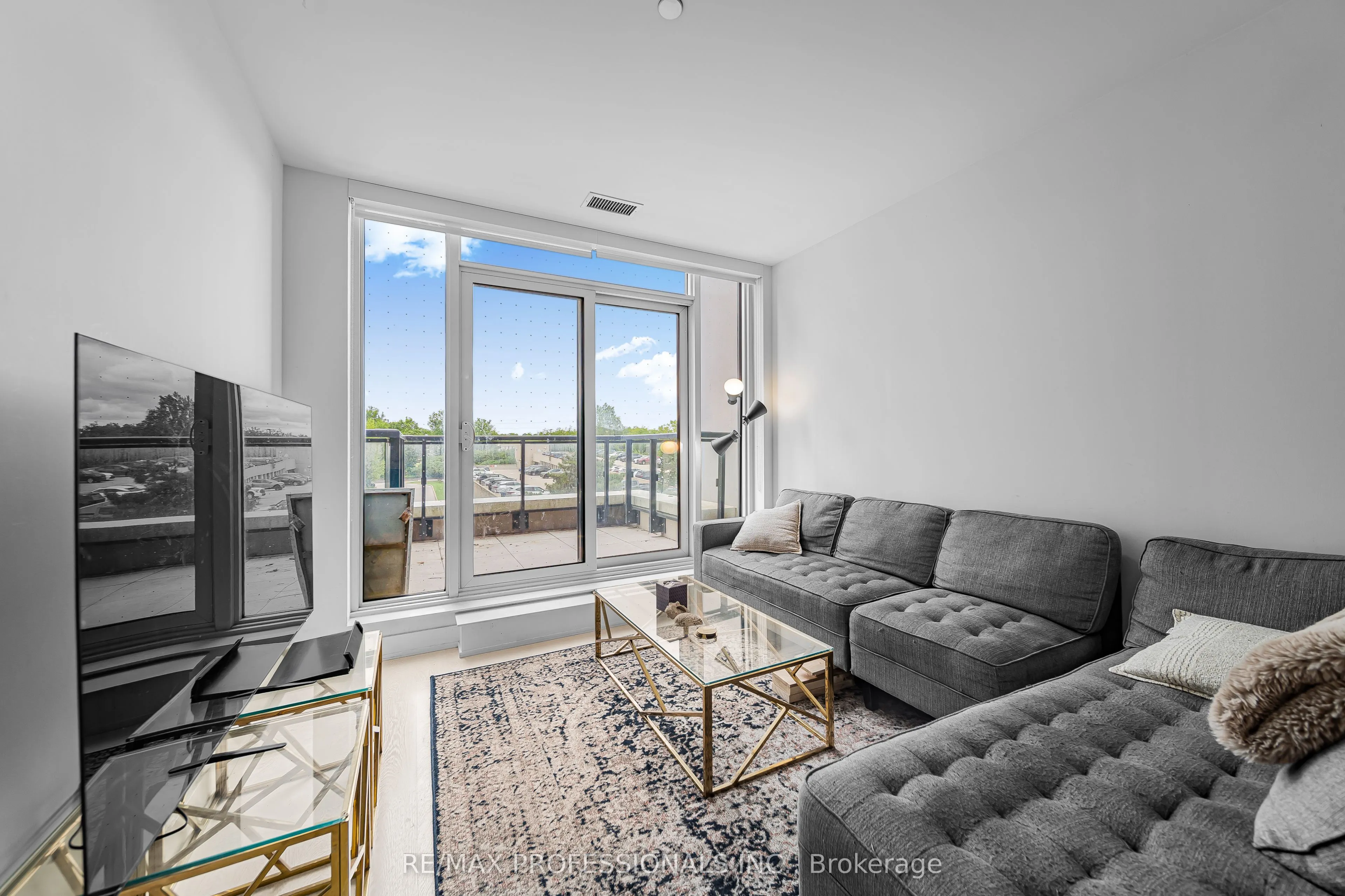 30 Inn The Park Drive #407