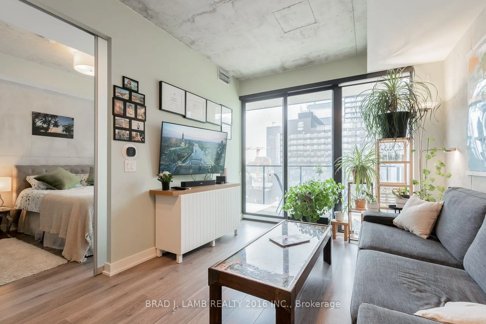 55 Ontario Street #607