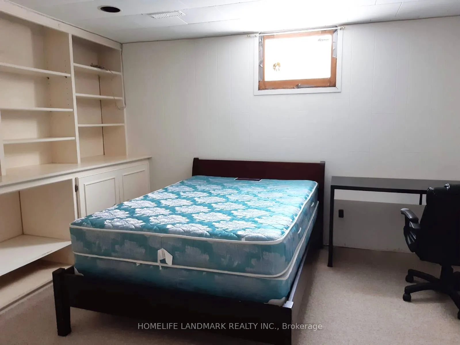 105 Whitehorn Crescent