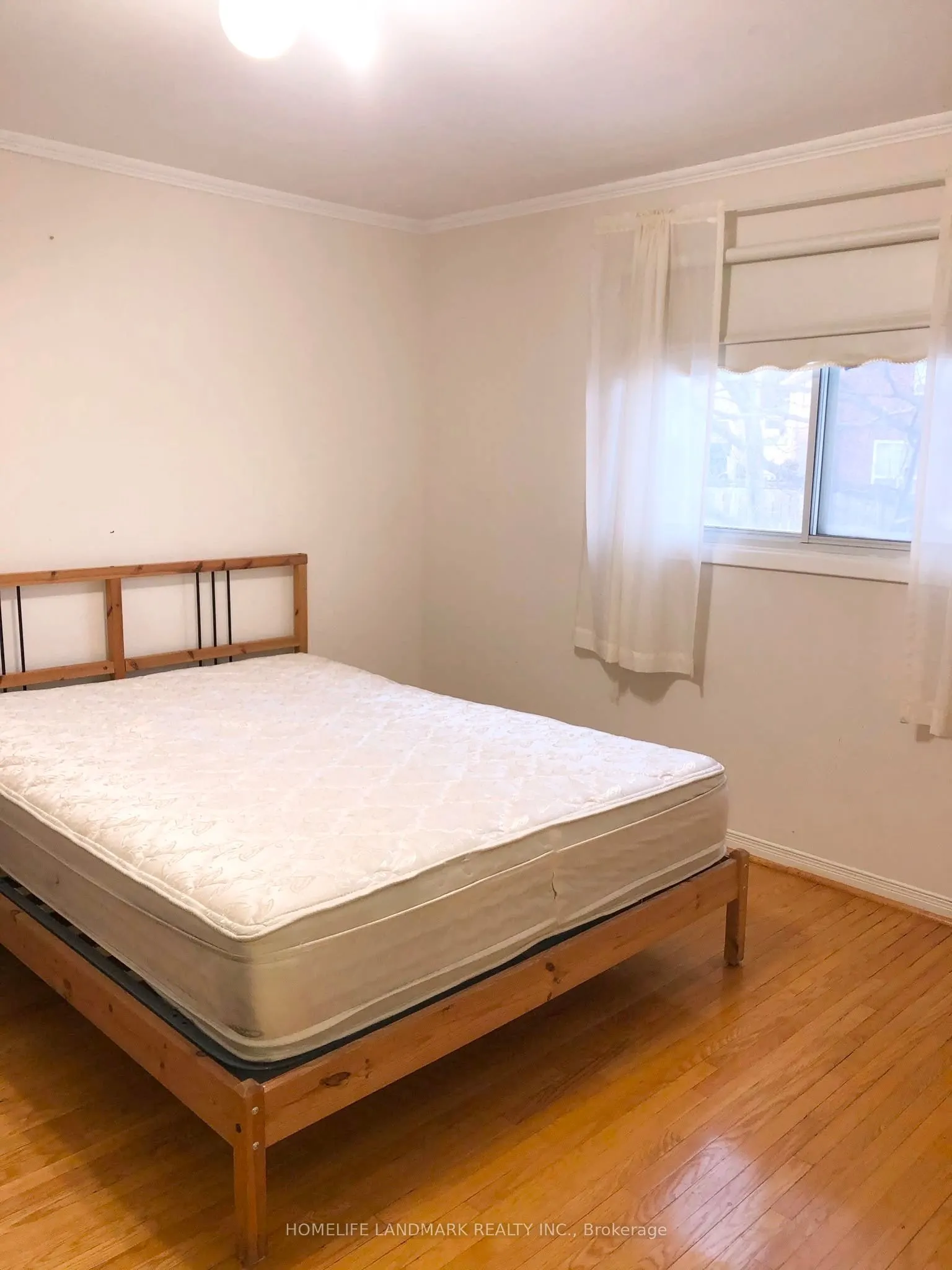 105 Whitehorn Crescent