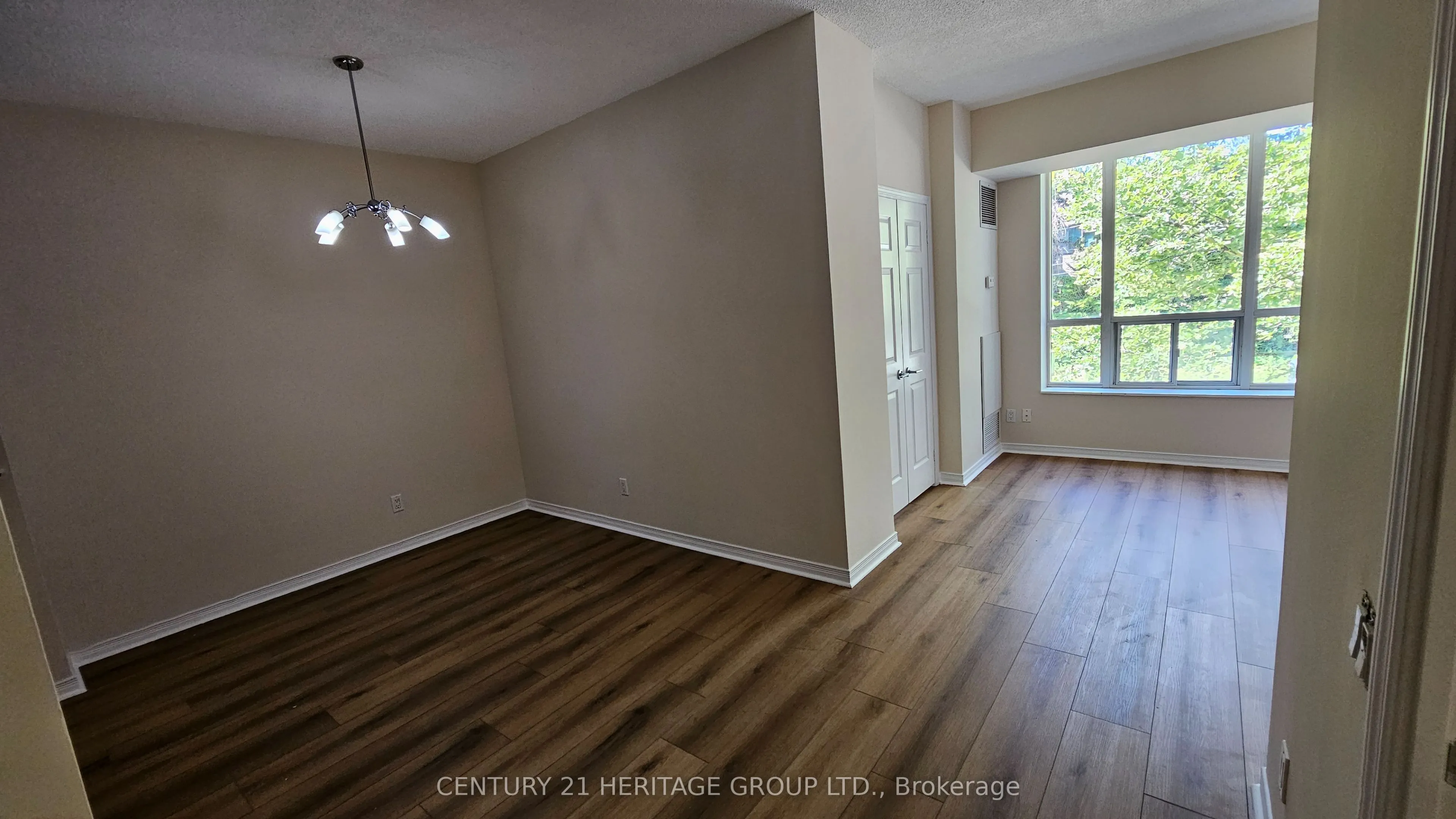 451 Rosewell Avenue #202