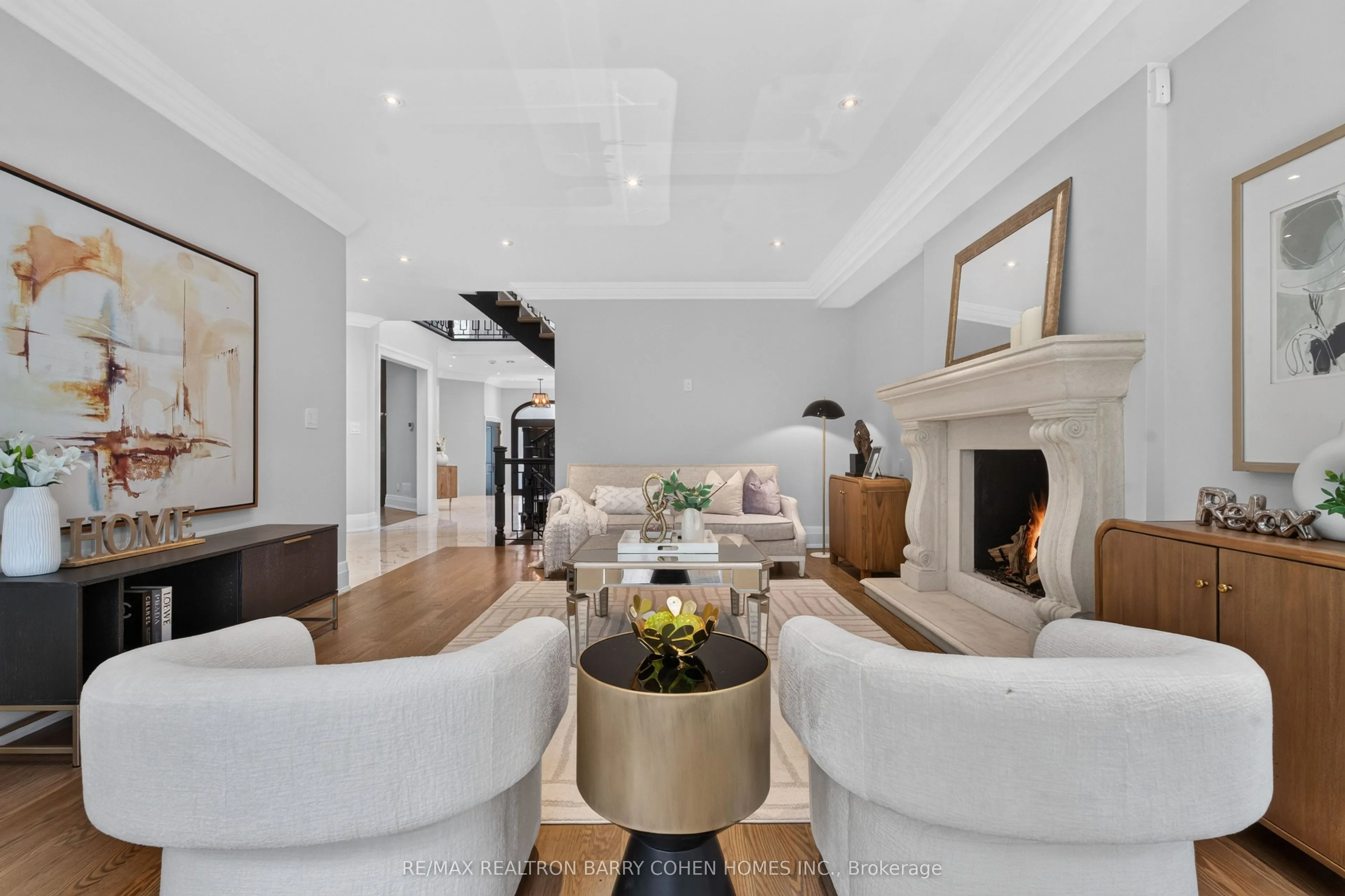 33 Munro Boulevard