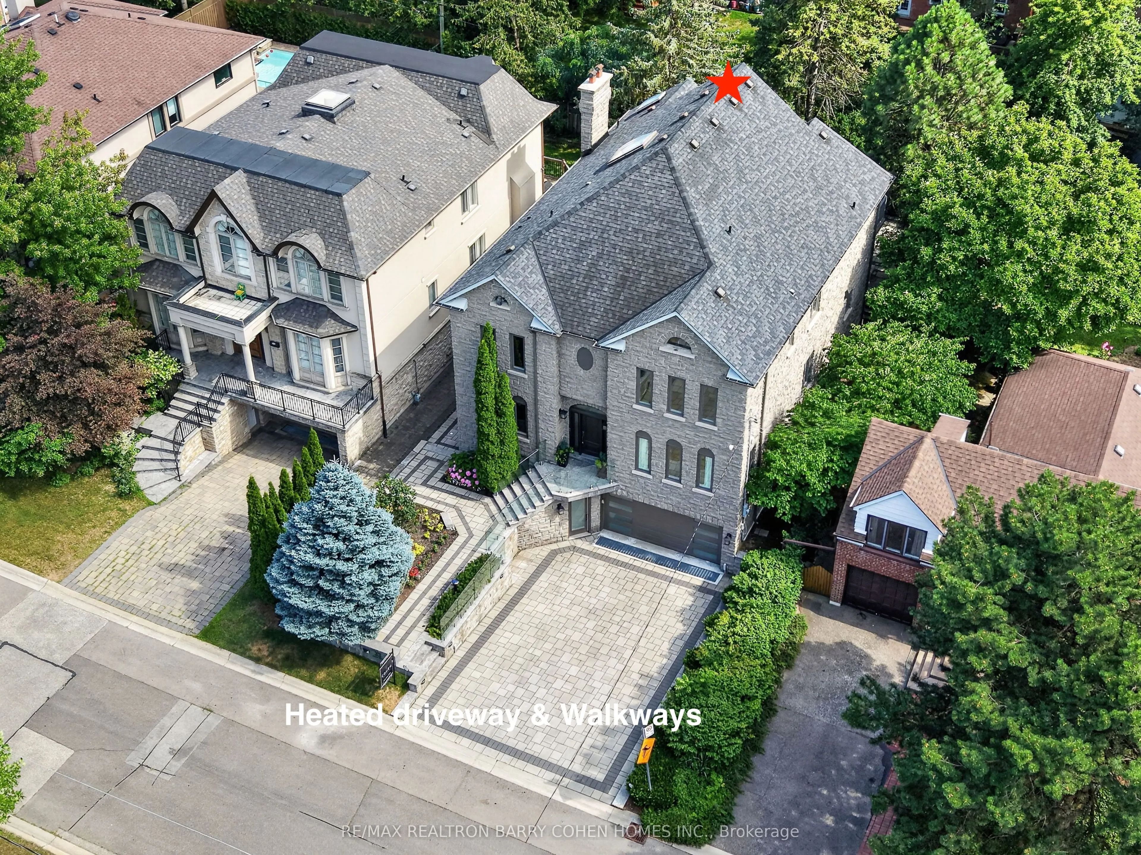 33 Munro Boulevard