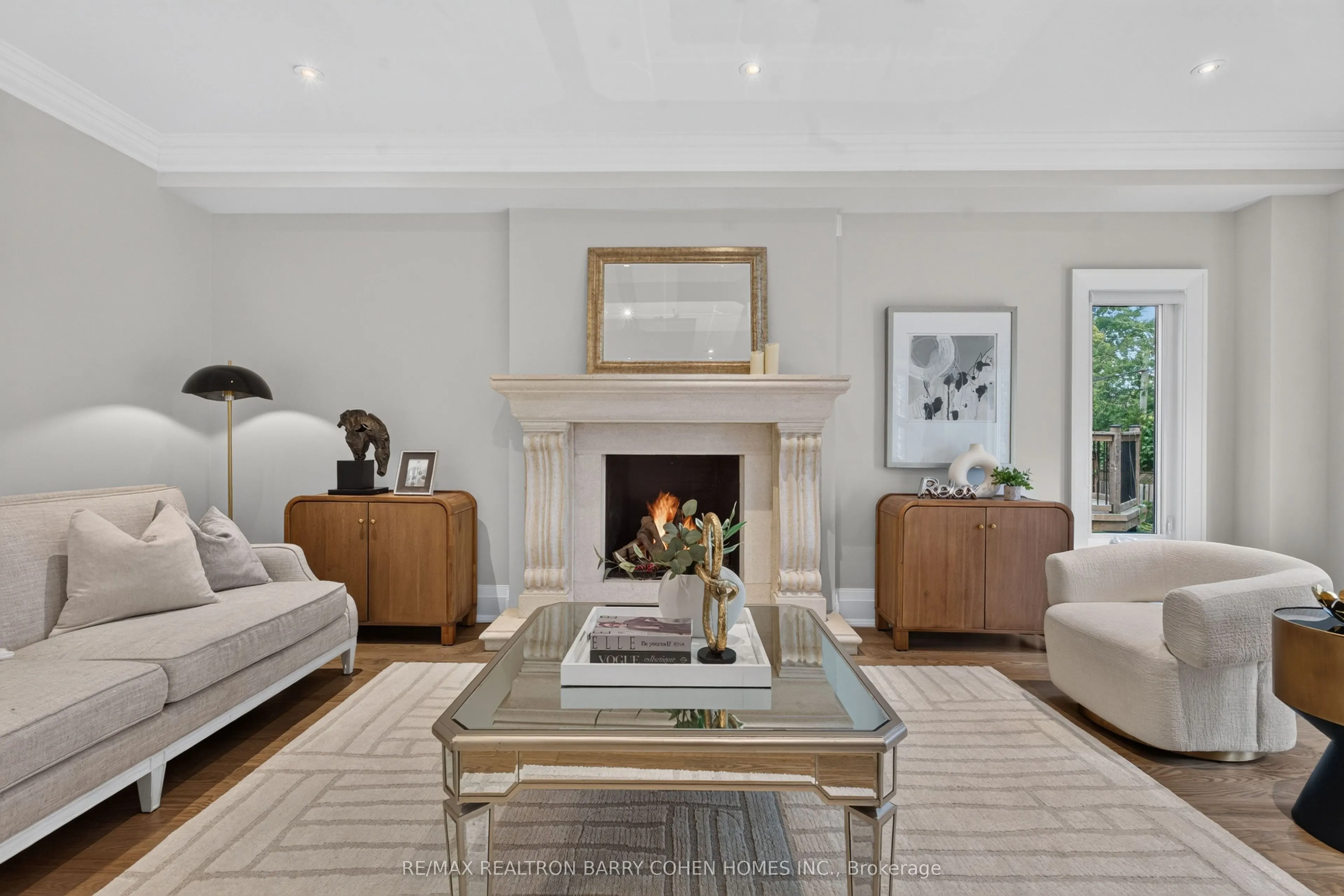 33 Munro Boulevard