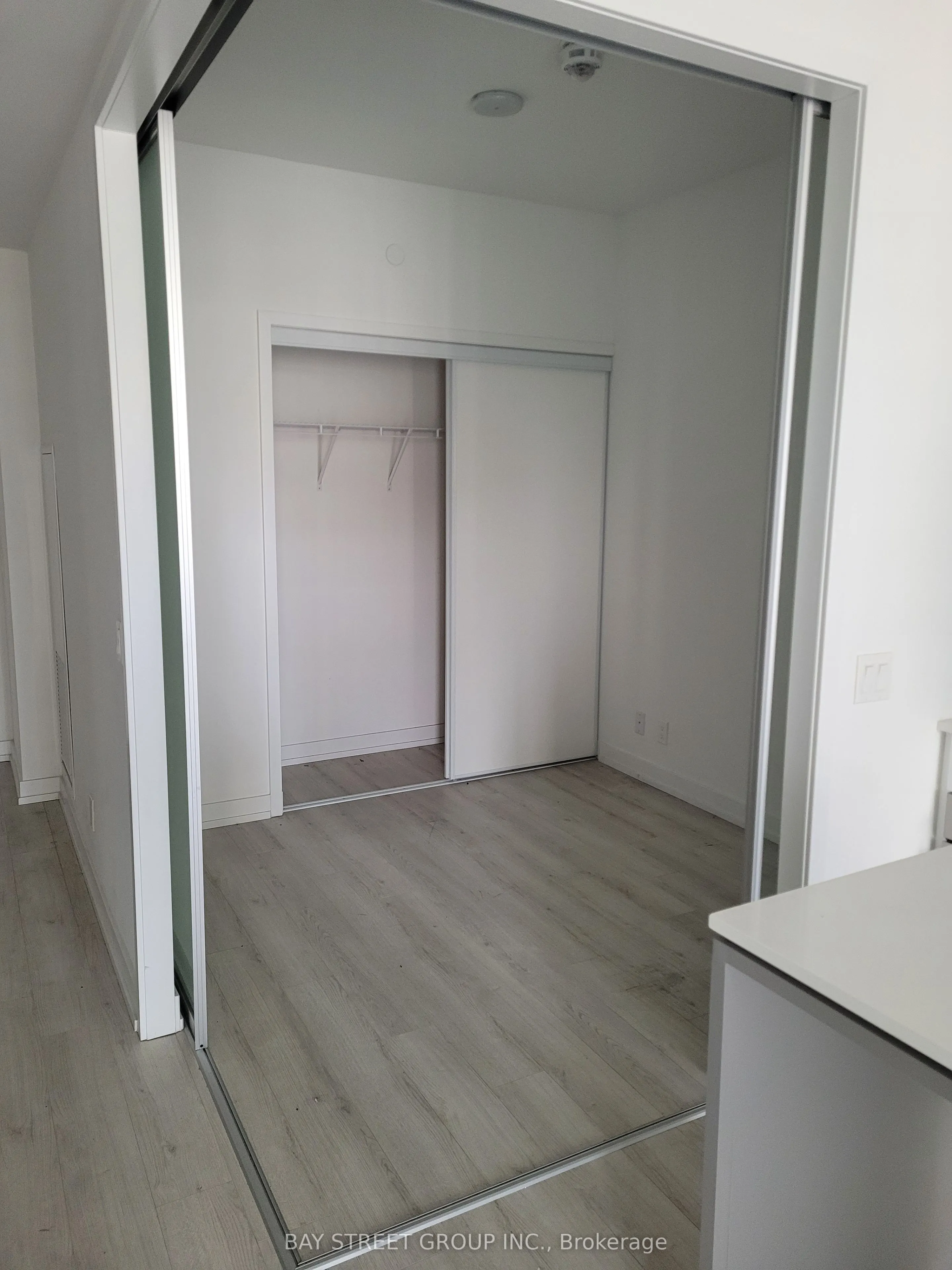 33 Helendale Avenue #2108