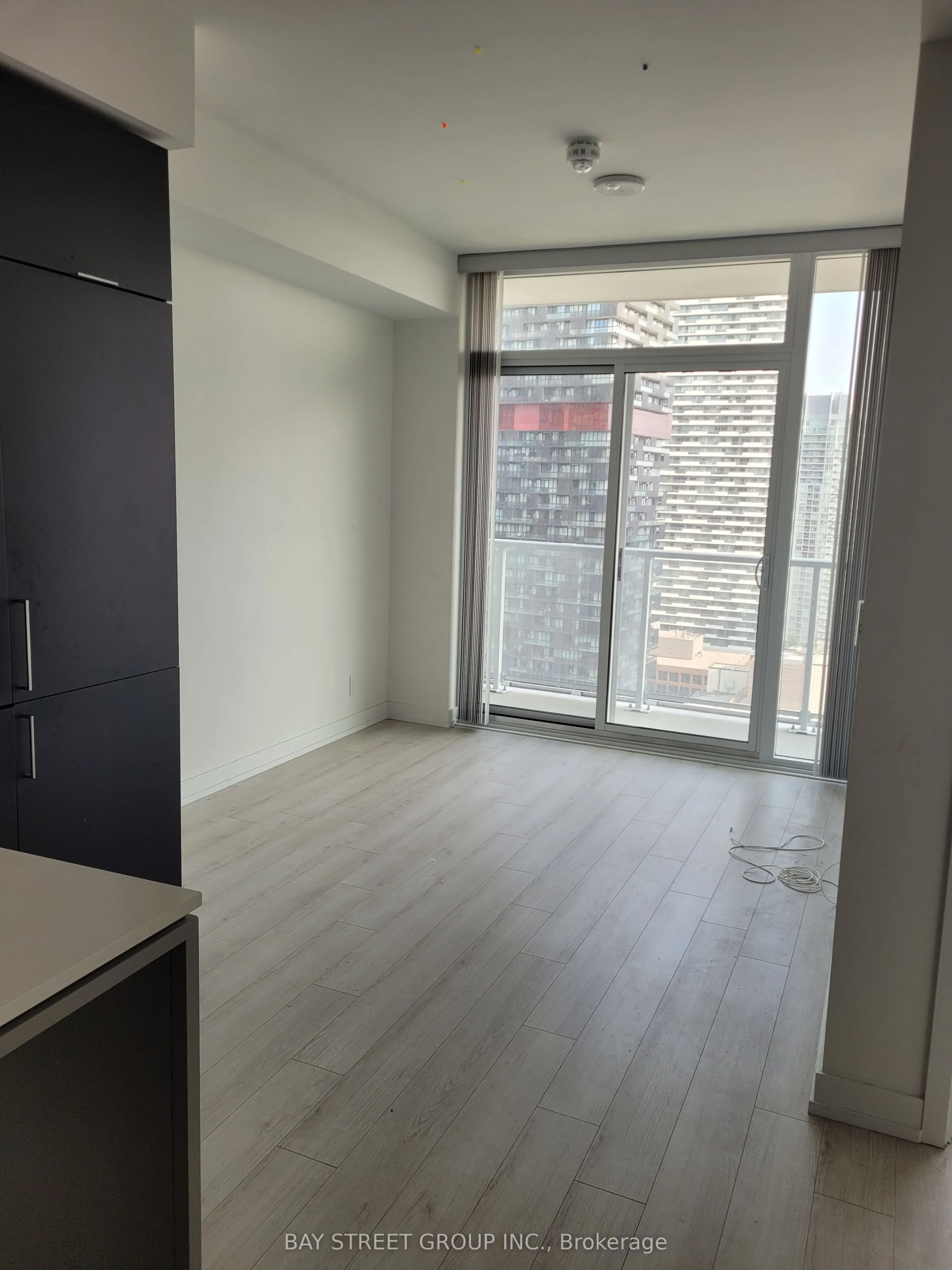 33 Helendale Avenue #2108