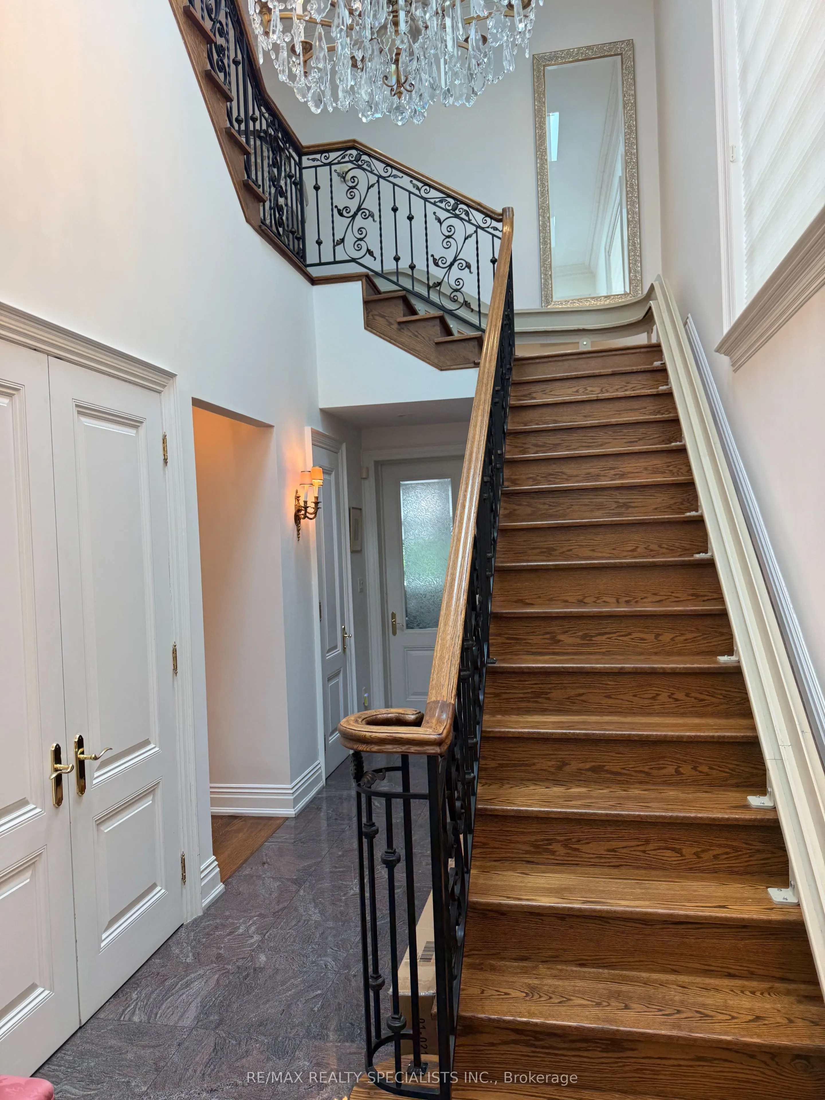 49 MONTCLAIR Avenue
