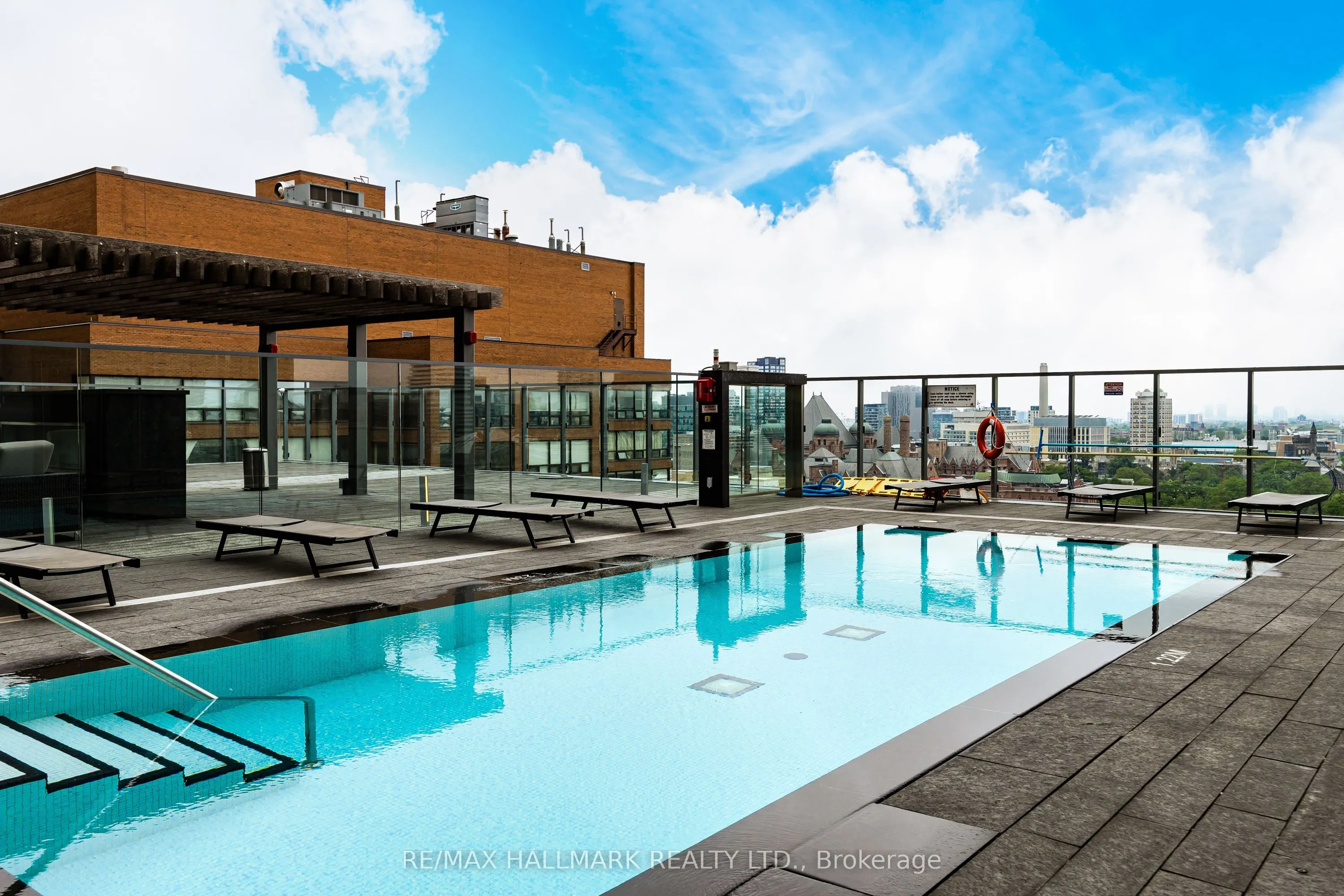 57 St Joseph Street #1811