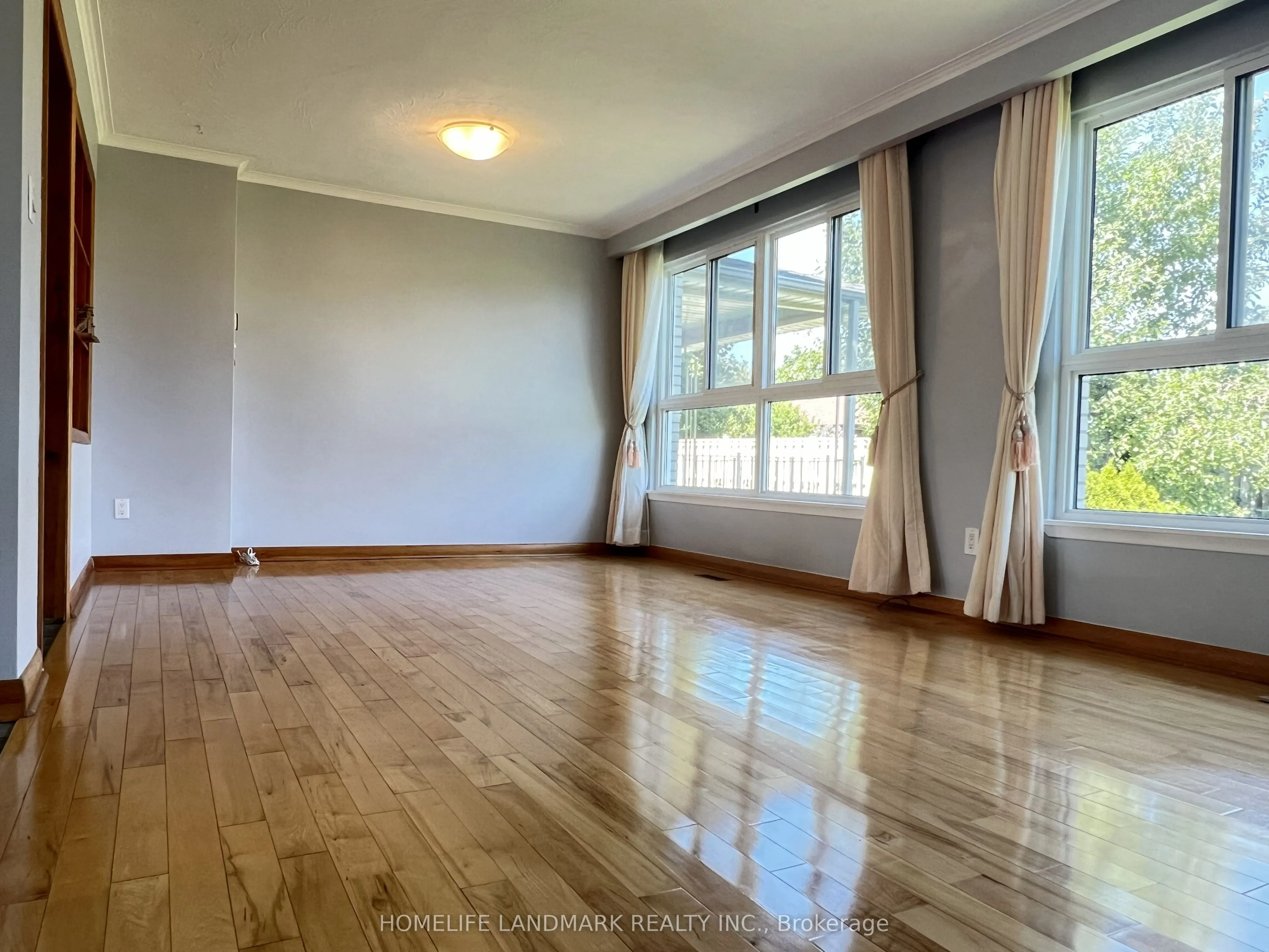 27 Tillplain Road